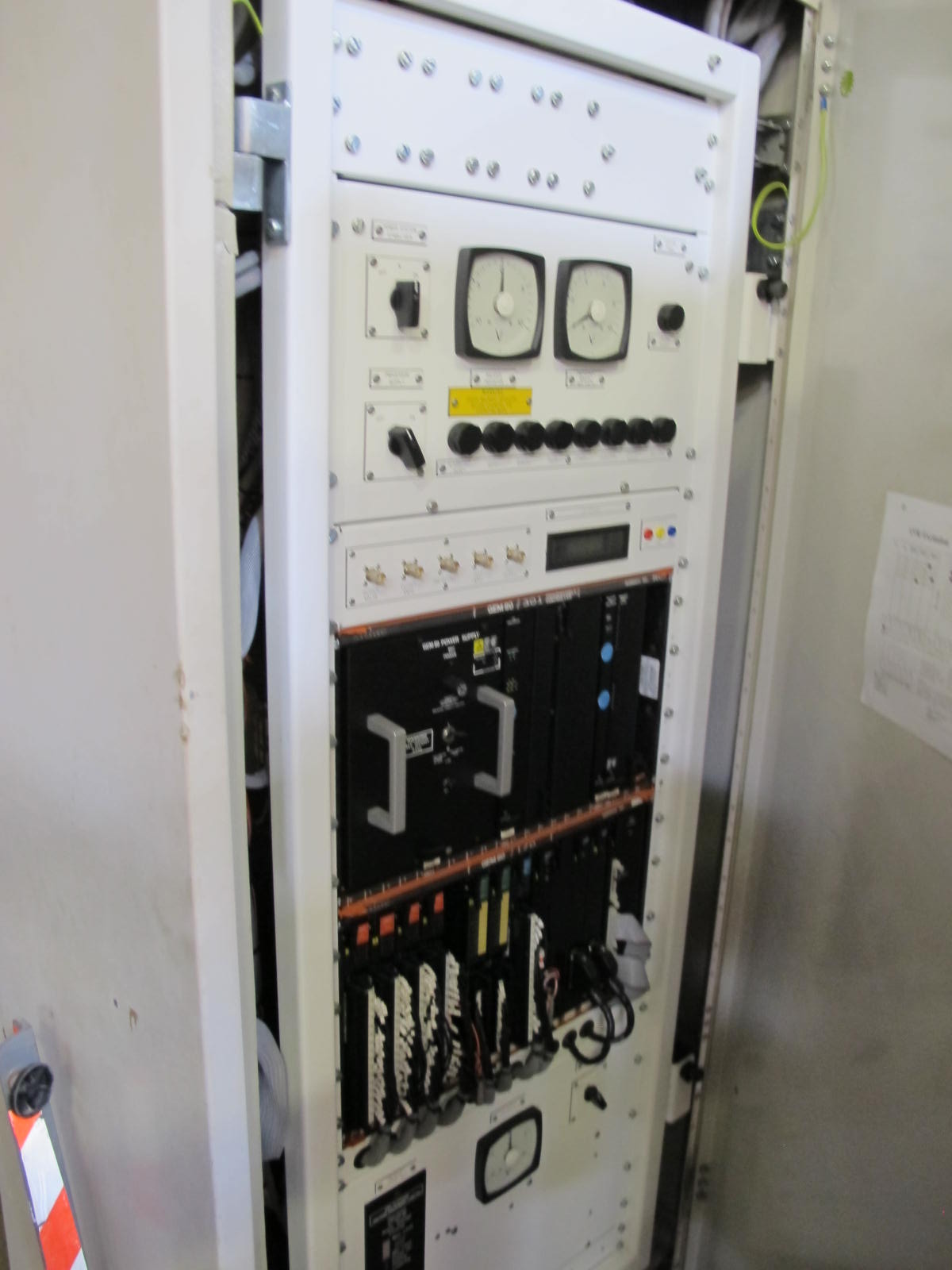 GECALSTHOM RVD EXCITATION TRAINING INDICATION/FUNCTION/ALARM CHART CONTROL. LOCATED AT W-50 . LOADING AND HANDLING FEE $25-401