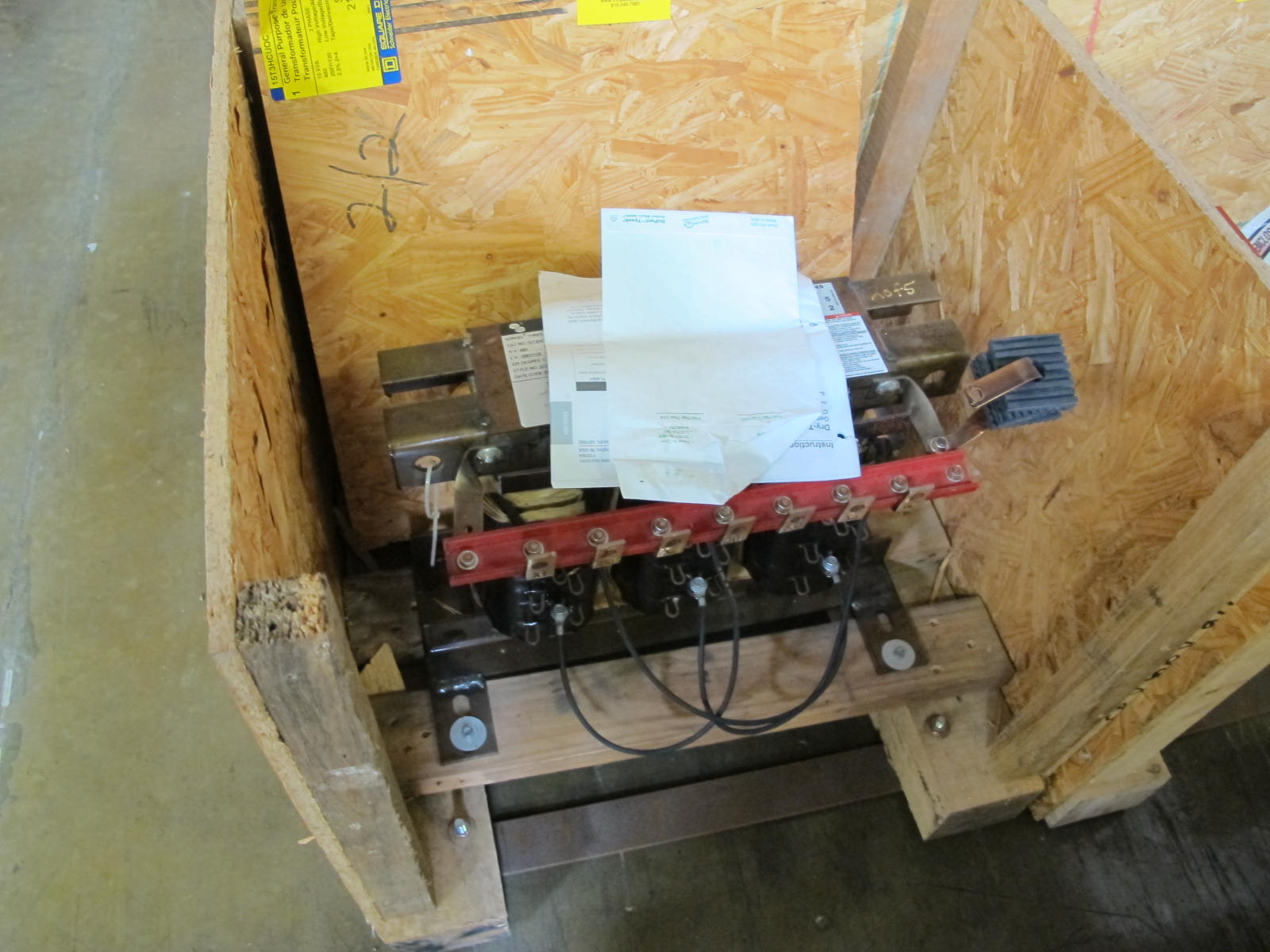 SQUARE-D TRANSFORMER, DRY TYPE, 15 KVA, 480/208Y/120 VOLT RATING, 3 PHASE.. LOCATED AT W-50 . LOADING AND HANDLING FEE $25-413