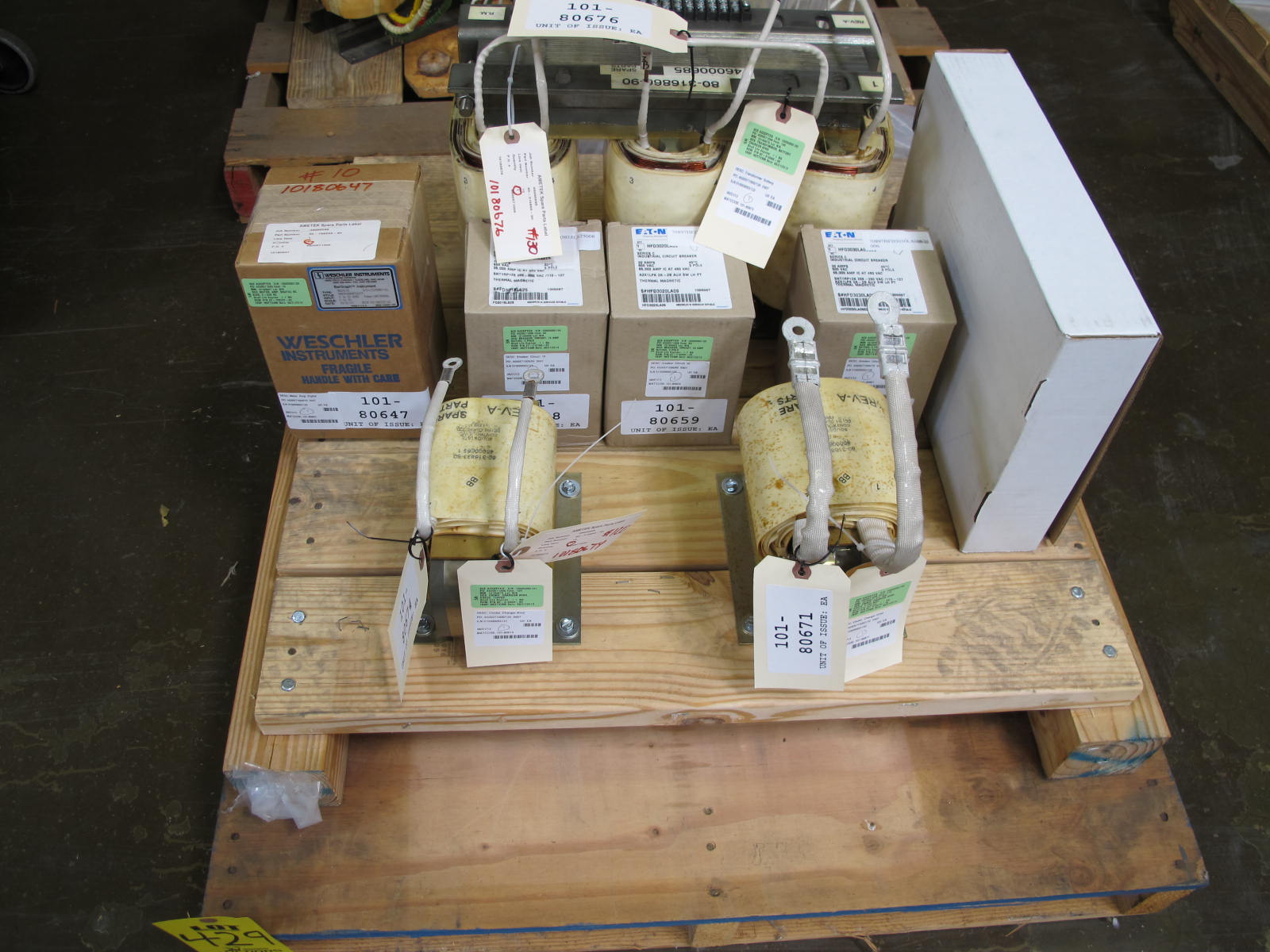 LOT TO INCLUDE: (1) TRANSFORMER, BATTERY CHARGER KIND, XDW20, 480/140V, 60 HZ. FOR EDG 20 AMP BATTERY CHARGER, MODEL 85-CC0200-23, (2) TRANSFORMER, 3 PHASE, 480-480 VOLT RATING, (1) CHOKE, CHARGER KIND, XDC75, 0.725 MHY, 130 VDC. FOR EDG 20 AMP BATTERY CHARGER, MODEL 85-CC0200-23, (1) METER, AMP TYPE, DIGITAL DC KIND, 0-50A DC RANGE, 4.5" SIZE. FOR EDG 20 AMP BATTERY CHARGER, MODEL 85-CC0200-23, (1) BREAKER, CIRCUIT TYPE, 15 AMP RATING, 3 POLE, 250/600V, 25K@480V. FOR EDG 20 AMP BATTERY CHARGER, MODEL 85-CC0200-23, (1) BREAKER, CIRCUIT TYPE, 20 AMP RATING, 3 POLE, 250/600V, 22K@250V. FOR EDG 20 AMP BATTERY CHARGER, MODEL 85-CC0200-23, AND MISC ELECTRICAL COMPONENTS. LOCATED AT W-50 . LOADING AND HANDLING FEE $25-429