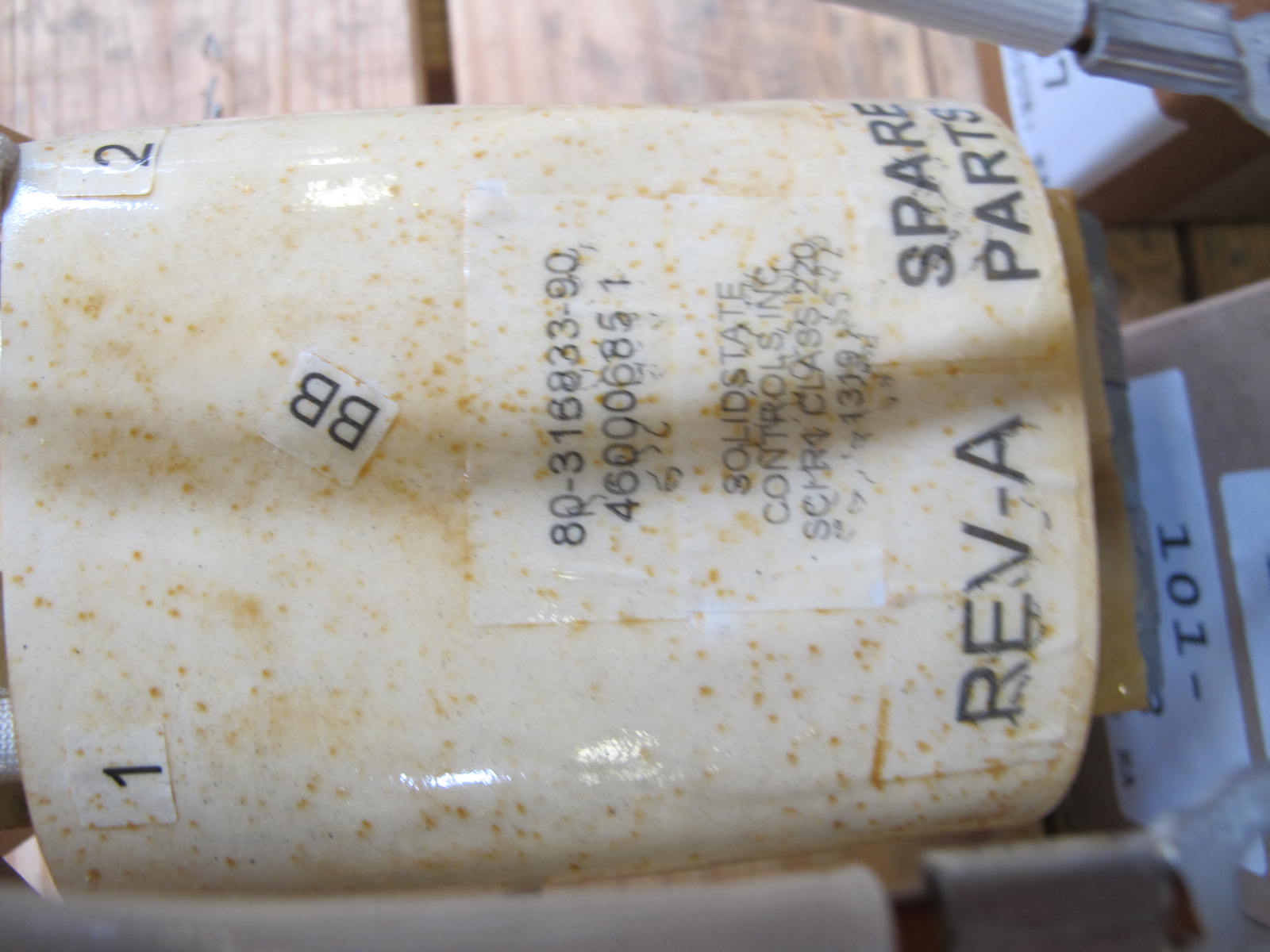 LOT TO INCLUDE: (1) TRANSFORMER, BATTERY CHARGER KIND, XDW20, 480/140V, 60 HZ. FOR EDG 20 AMP BATTERY CHARGER, MODEL 85-CC0200-23, (2) TRANSFORMER, 3 PHASE, 480-480 VOLT RATING, (1) CHOKE, CHARGER KIND, XDC75, 0.725 MHY, 130 VDC. FOR EDG 20 AMP BATTERY CHARGER, MODEL 85-CC0200-23, (1) METER, AMP TYPE, DIGITAL DC KIND, 0-50A DC RANGE, 4.5" SIZE. FOR EDG 20 AMP BATTERY CHARGER, MODEL 85-CC0200-23, (1) BREAKER, CIRCUIT TYPE, 15 AMP RATING, 3 POLE, 250/600V, 25K@480V. FOR EDG 20 AMP BATTERY CHARGER, MODEL 85-CC0200-23, (1) BREAKER, CIRCUIT TYPE, 20 AMP RATING, 3 POLE, 250/600V, 22K@250V. FOR EDG 20 AMP BATTERY CHARGER, MODEL 85-CC0200-23, AND MISC ELECTRICAL COMPONENTS. LOCATED AT W-50 . LOADING AND HANDLING FEE $25-429