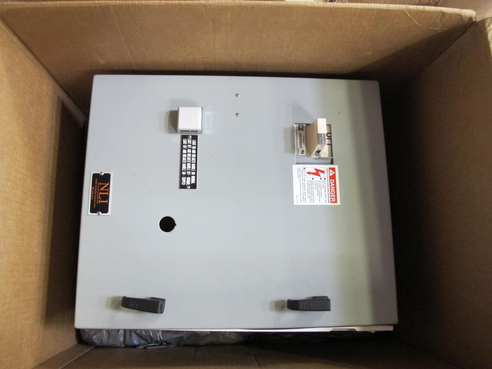 LOT TO INCLUDE NLI STARTERS: (3) STARTER, ELECTRIC MOTOR TYPE, MCC BUCKET KIND, 18"H X 14"W SIZE, 1 NEMA SIZE. COMPLETE WITH DOOR. INCLUDES THE FOLLOWING COMPONENTS: > NEMA SIZE 1 FULL VOLTAGE NON-REVERSING STARTER   (8536SC03V02BSX22), WITH BIMETALLIC OVERLOAD RELAY   (INCLUDES THREE HEATERS) > 4NO <(>&<)> 4NC AUXILIARY CONTACTS > 7A MAGNETIC ONLY CIRCUIT BREAKER (HMCP007C0C) > 200VA CURRENT POTENTIAL TRANSFORMER, (1) STARTER, ELECTRIC MOTOR TYPE, MCC BUCKET KIND, 36"H X 14"W SIZE, 1 NEMA SIZE. COMPLETE WITH DOOR. INCLUDES THE FOLLOWING COMPONENTS: > NEMA SIZE 1 FULL VOLTAGE NON-REVERSING STARTER,   WITH BIMETALLIC OVERLOAD RELAY (INCLUDES THREE   HEATERS) > 4NO <(>&<)> 4NC AUXILIARY CONTACTS > 7A MAGNETIC ONLY CIRCUIT BREAKER > 200VA CURRENT POTENTIAL TRANSFORMER > SEVEN 2500 OHM 25W ADJUSTABLE, (1) STARTER, ELECTRIC MOTOR TYPE, MCC BUCKET KIND, 18"H X 14"W SIZE, 1 NEMA SIZE. COMPLETE WITH DOOR. INCLUDES THE FOLLOWING COMPONENTS: > NEMA SIZE 1 FULL VOLTAGE REVERSING STARTER, WITH   BIMETALLIC OVERLOAD RELAY (INCLUDES THREE HEATERS) > 4NO <(>&<)> 4NCAUXILIARY CONTACTS > 30A MAGNETIC ONLY CIRCUIT BREAKER > 200VA CURRENT POTENTIAL TRANSFORMER > TWO 2500 OHM 25W ADJUSTABLE RESIST. LOCATED AT W-50 . LOADING AND HANDLING FEE $25-440