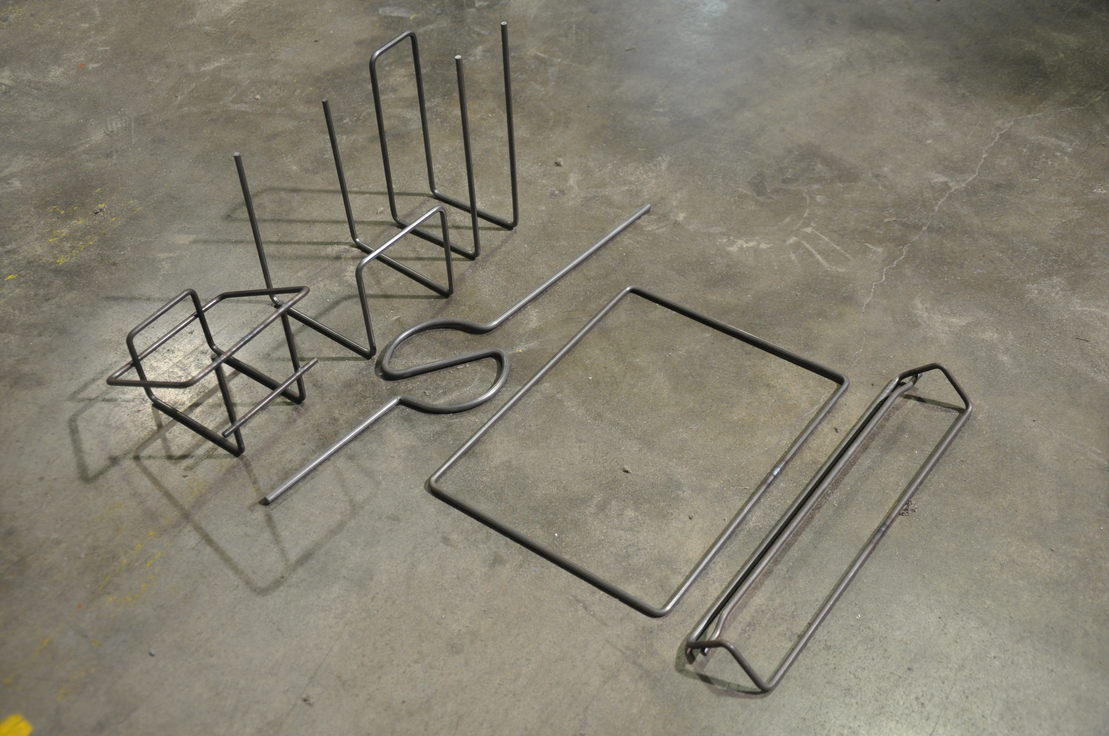 2008 AIM CNC WIRE FORMER & BENDER, 3 DIMENSIONAL, PROGRAMMABLE CNC CONTROL, MODEL 3D8T, 8MM WIRE DIAMETER RANGE, ACCUFORM MODULAR, MAX. WIRE TENSILE AT MAX. WIRE DIAMETER: 8kPSI, SINGLE END THREADING MODULE, S/N C6F08292008; W/ 2008 AIM P270-5 TURNTABLE, ONLY 4,767 ON TIME HOURS-1