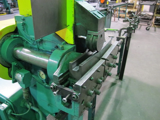 PINES VERTICAL TUBE BENDER, MODEL 5T, BENDING CAPACITY: 1" X .065", 5/8" ROUND BAR, 100 DEGREES MAX. ANGLE, DIGITAL DIAL-A-BEND CONTROL, S/N 34592-10