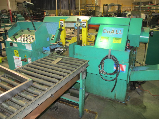 DOALL SAW, MODEL C305A HORIZONTAL 12î X 12î BAND SAW, AUTOMATIC BAR FEED, HYDRAULIC VISES-11