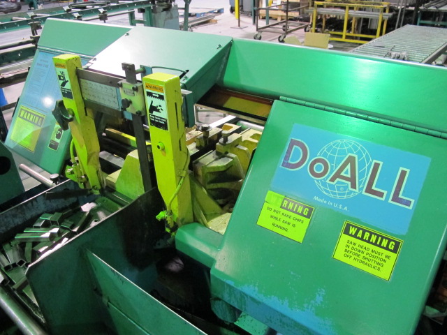DOALL SAW, MODEL C305A HORIZONTAL 12î X 12î BAND SAW, AUTOMATIC BAR FEED, HYDRAULIC VISES-11