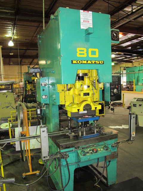 KOMATSU PUNCH PRESS, MODEL 80, OBS  80 TON CAPACITY, HYDRAULIC, 23î X 39î BOLSTER, SAFETY CURTAINS, DUAL PALM BUTTONS-13