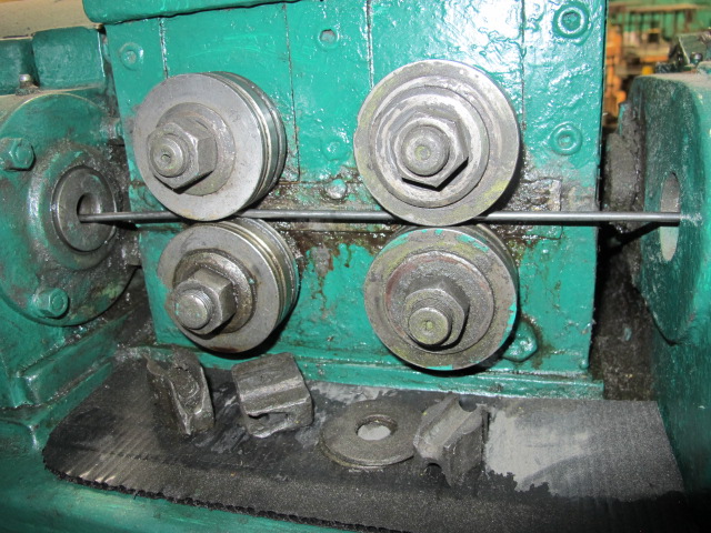LEWIS WIRE STRAIGHTENER AND CUT OFF, MODEL 2CV, AUTOMATIC, TWO PLANE, CUT-OFF, PAYOFF REELS, MEASURE RACK 150î, S/N N/A-22