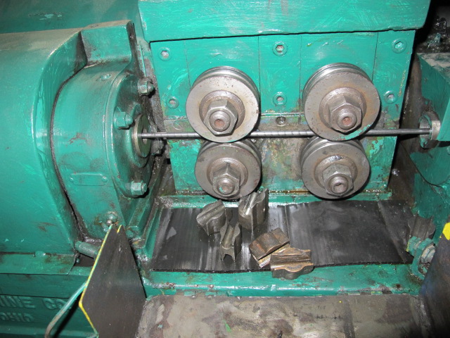 LEWIS WIRE STRAIGHTENER AND CUT OFF, MODEL 2CV, AUTOMATIC, TWO PLANE, CUT-OFF, PAYOFF REELS, MEASURE RACK  98î, S/N N/A-23