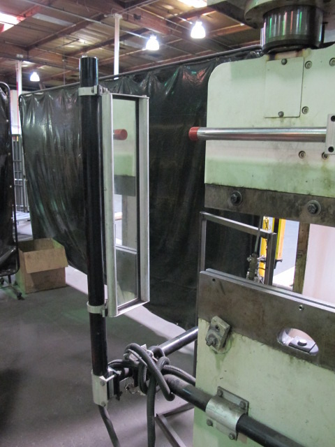 WYSONG HYDRAULIC PRESS BRAKE, MODEL MT18-104, 10' X 60 TON CAPACITY, 6î STROKE, 9î ADJUSTMENT, 15î DIE SPACE, AUTOGAGE G24 BACKGAUGE, DUAL PALM CONTROL ON PEDESTAL STAND, ELECTRIC FOOT PEDAL,  STI MINI SAFE MS4400 SERIES LIGHT SAFETY CURTAINS, S/N MTH60-120-3