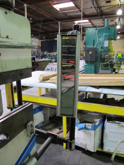 WYSONG HYDRAULIC PRESS BRAKE, MODEL MT18-104, 10' X 60 TON CAPACITY, 6î STROKE, 9î ADJUSTMENT, 15î DIE SPACE, AUTOGAGE G24 BACKGAUGE, DUAL PALM CONTROL ON PEDESTAL STAND, ELECTRIC FOOT PEDAL,  STI MINI SAFE MS4400 SERIES LIGHT SAFETY CURTAINS, S/N MTH60-120-3