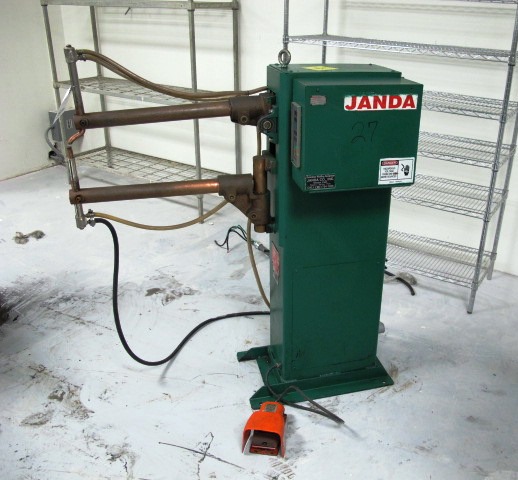 JANDA PRESS TYPE SPOT WELDER, MODEL R-30-24, 30 KVA, 18î ARMS, JANDA 400V DIGITAL CONTROL, S/N P3204-33