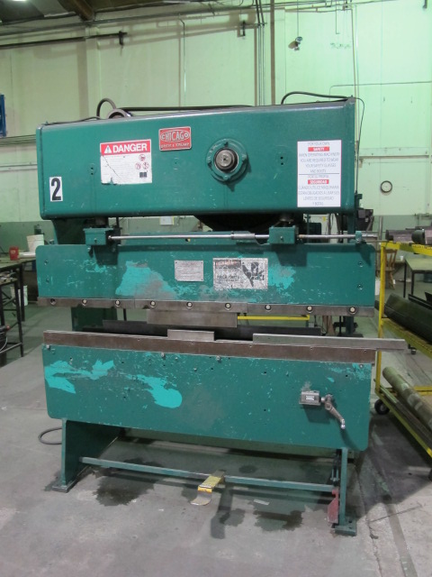 CHICAGO PRESS BRAKE, MODEL 265, 6' X 25 TON CAPACITY, FRONT OPERATED MANUAL BACKGAUGE, S/N L16798-6