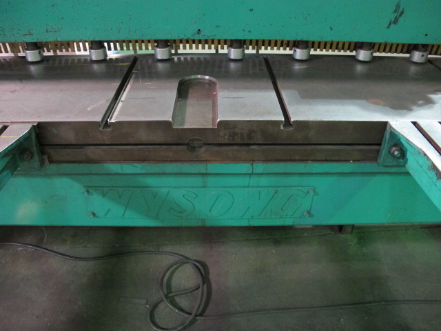 WYSONG POWER SHEAR MODEL 1010, 10' X 3/16" CAPACITY, FRONT OPERATED POWER BACKGAUGE WITH INDICTOR, SQUARE ARM, 35î SUPPORT ARMS, ELECTRIC FOOT PEDAL S/N P32-1838-9