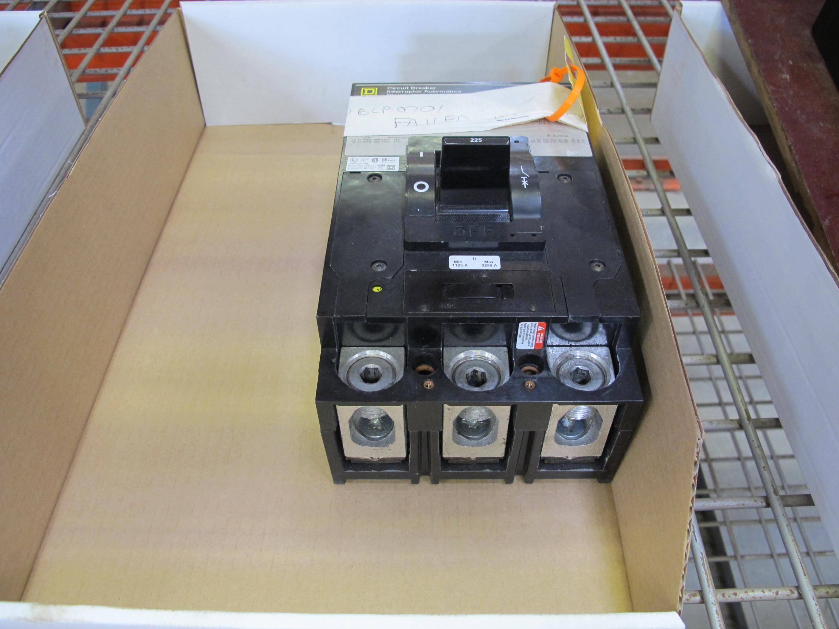 MISC. SQUARE-D, ITE, AND GE CIRCUIT BREAKER SWITCHES. LOADING & HANDLING $5-1468
