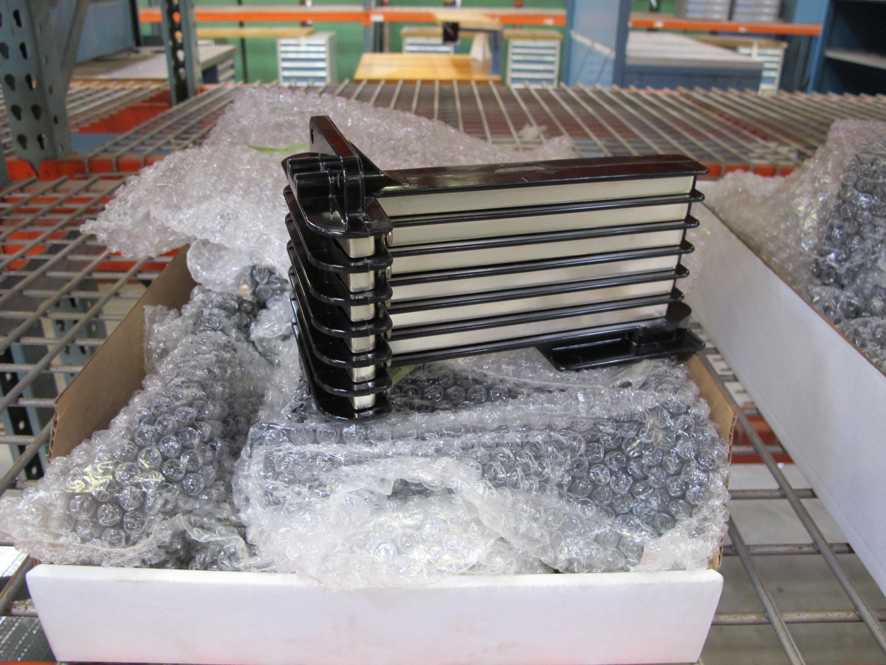 MISC. CONTACT BLOCKS, VARIED RATINGS. LOADING & HANDLING $5-1472