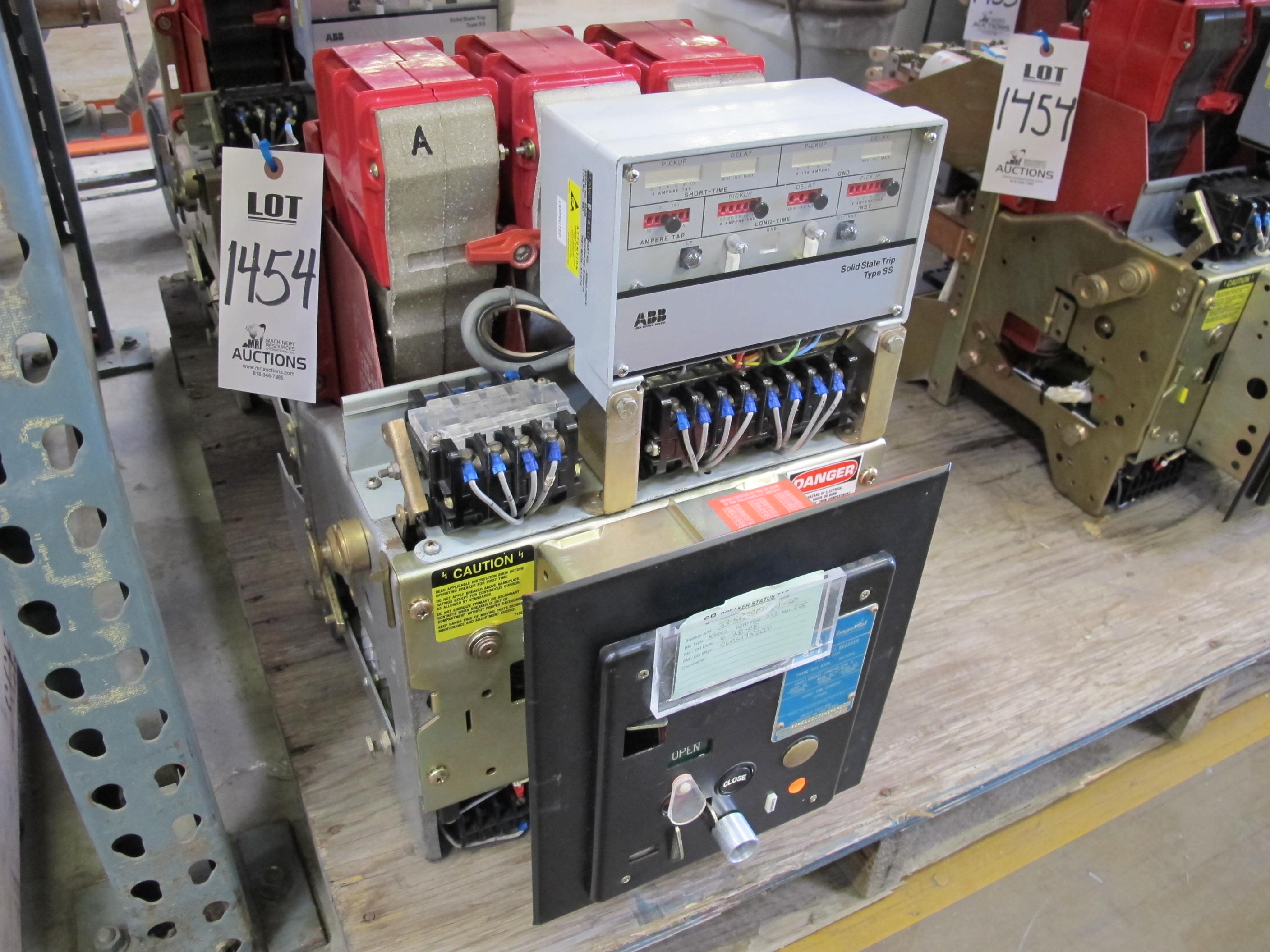 (3) ITE IMPERIAL CIRCUIT BREAKERS, TYPE K600-S, FRAME SIZE 600 AMP, 60 HZ, ABB SOLID STATE TRIP TYPE SS. LOADING & HANDLING $15-1454