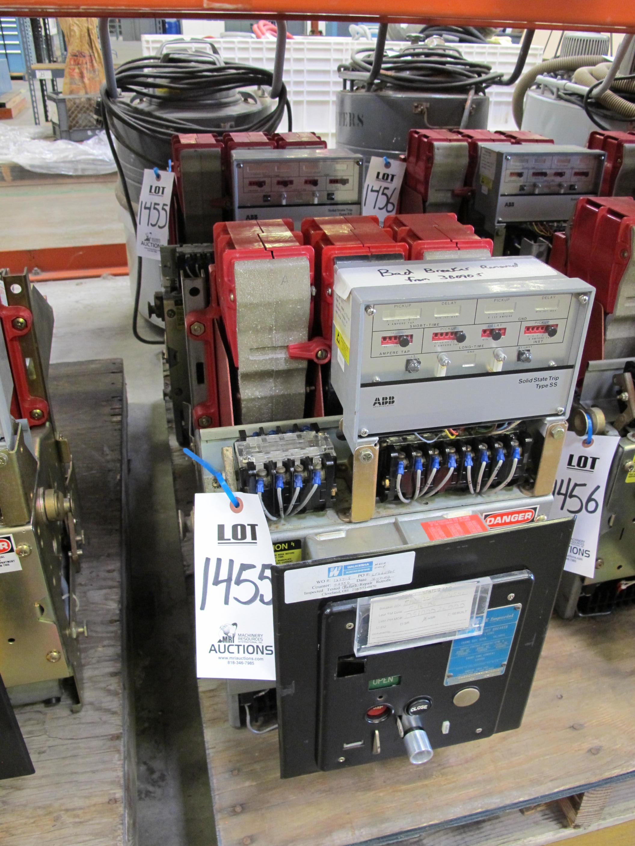 (2) ITE IMPERIAL CIRCUIT BREAKERS, TYPE K600-S, FRAME SIZE 600 AMP, 60 HZ, ABB SOLID STATE TRIP TYPE SS. LOADING & HANDLING $15-1455