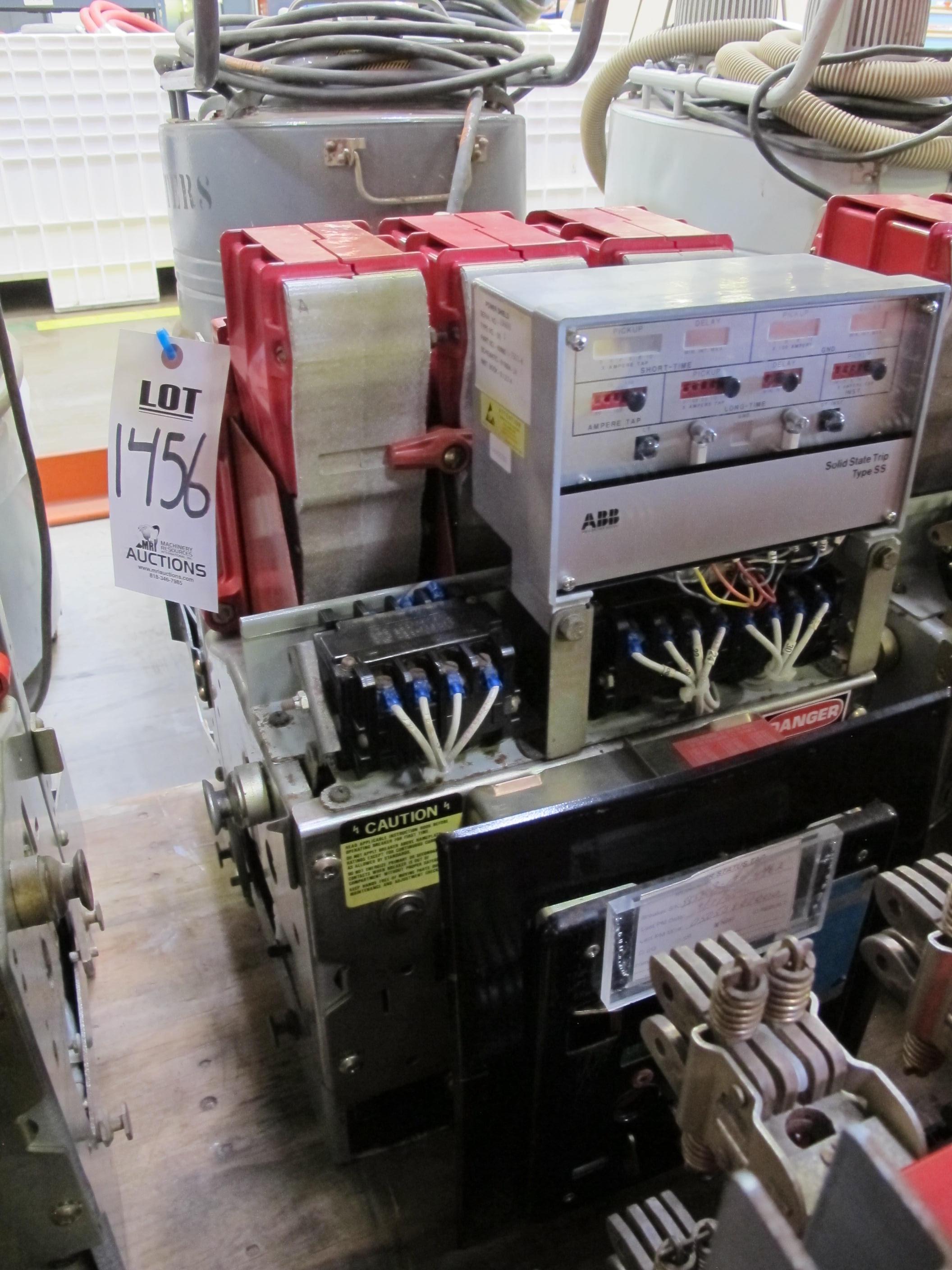 (2) ITE IMPERIAL CIRCUIT BREAKERS, TYPE K600-S, FRAME SIZE 600 AMP, 60 HZ, ABB SOLID STATE TRIP TYPE SS. LOADING & HANDLING $15-1456