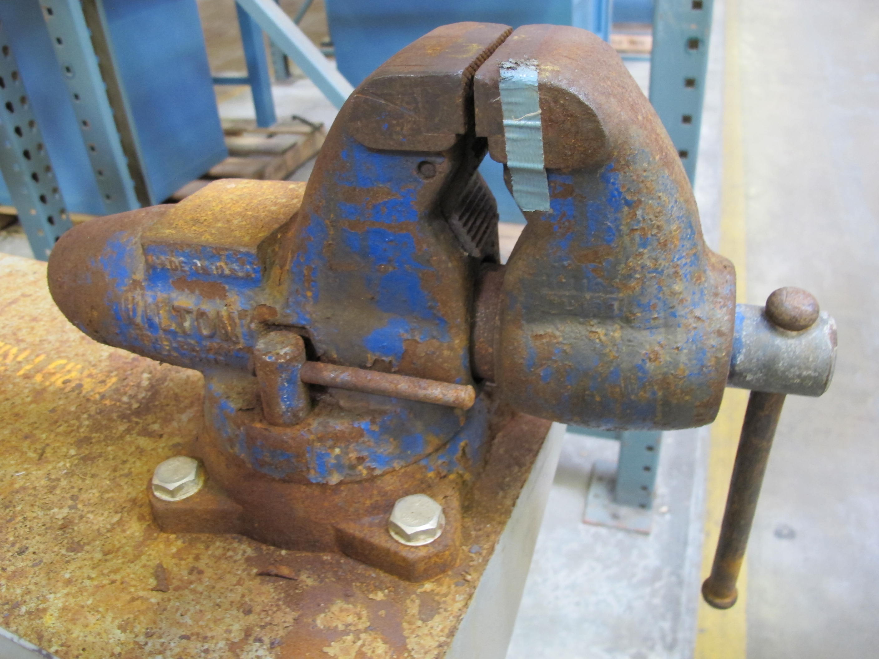 ROLLING PARTS CABINET WITH WILTON VISE. LOADING & HANDLING $15-1706