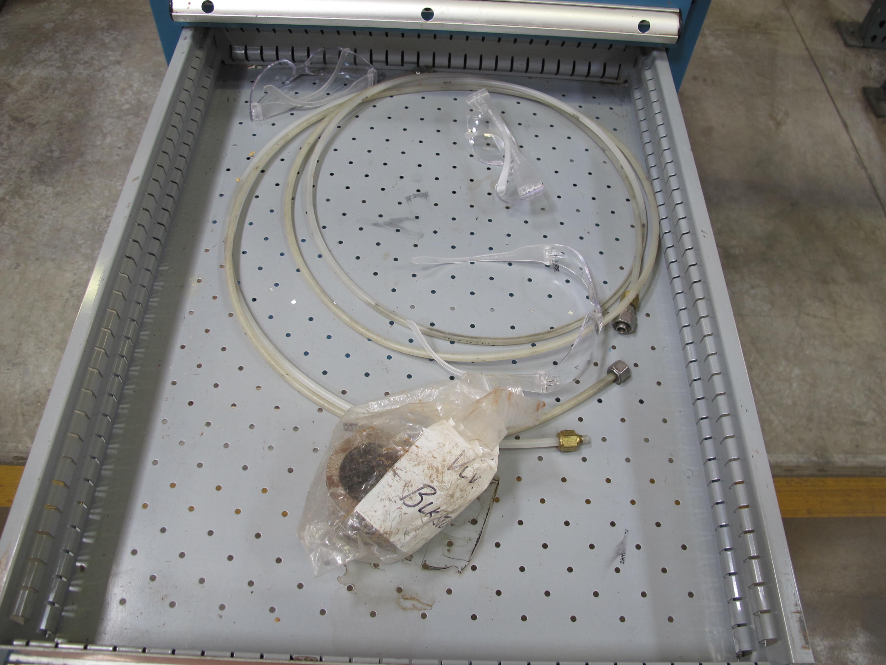 LISTA INDUSTRIAL WORK DESK, BUTCHER BLOCK TABLE TOP 60"L X 30"W, 5 DRAWER CABINET WITH CONTENTS TO INCLUDE: MISC. ITEMS. LOADING & HANDLING $15-1672