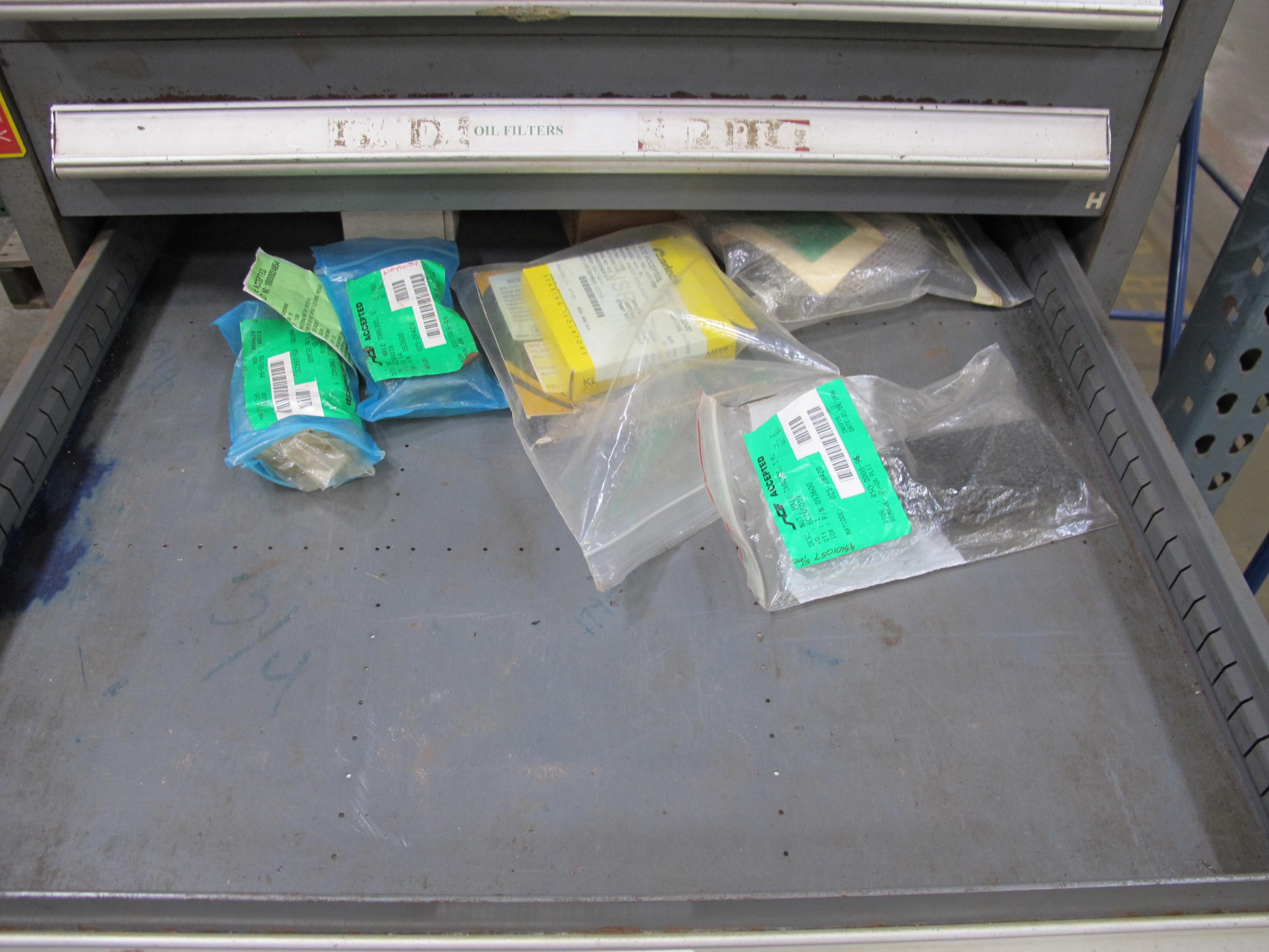 STANLEY VIDMAR 13 DRAWER CABINET WITH CONTENTS TO INCLUDE: PUMP FILTERS, GASKETS, BRASS ITEMS, PLUNGER. LOADING & HANDLING $15-1684