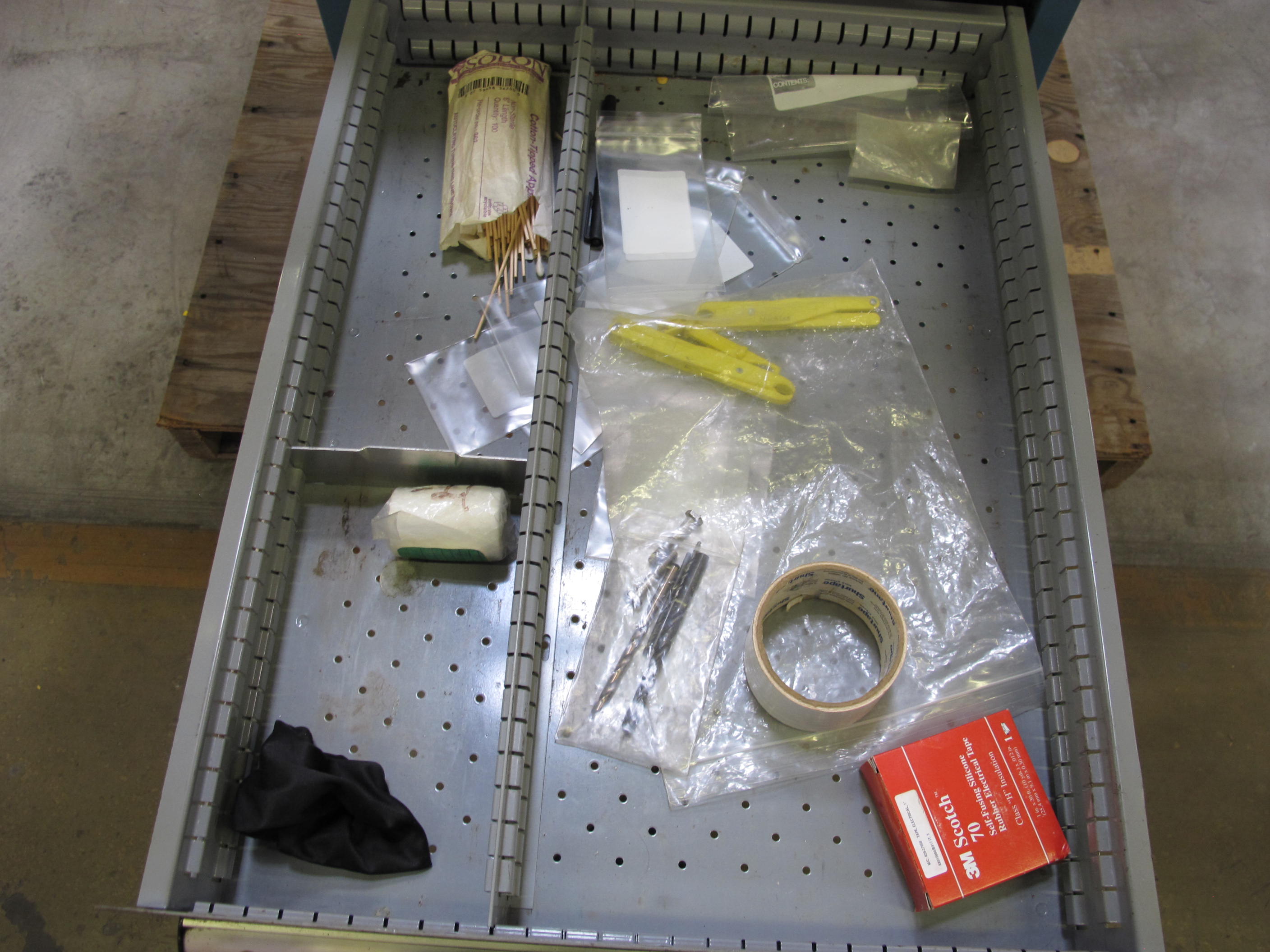 LISTA INDUSTRIAL WORK DESK, BUTCHER BLOCK TABLE TOP 60"L X 30"W, 5 DRAWER CABINET WITH CONTENTS TO INCLUDE: MISC. WIRES, TAPE, PRECISION SCREWDRIVERS. LOADING & HANDLING $15-1686