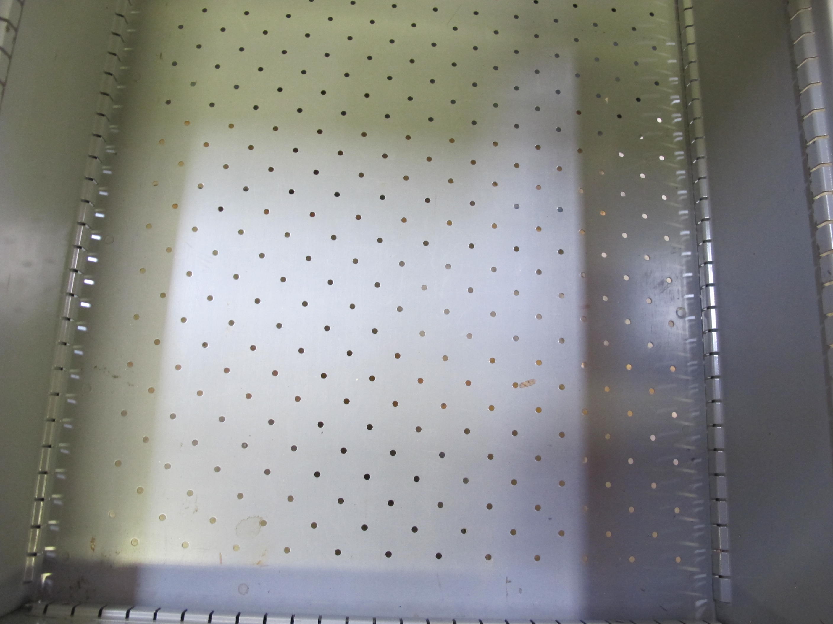 LOT TO INCLUDE: BUTCHER BLOCK TABLE TOP 96"L X 30"W, (2) LISTA 4 DRAWER CABINETS WITH CONTENTS. LOADING & HANDLING $15-1701