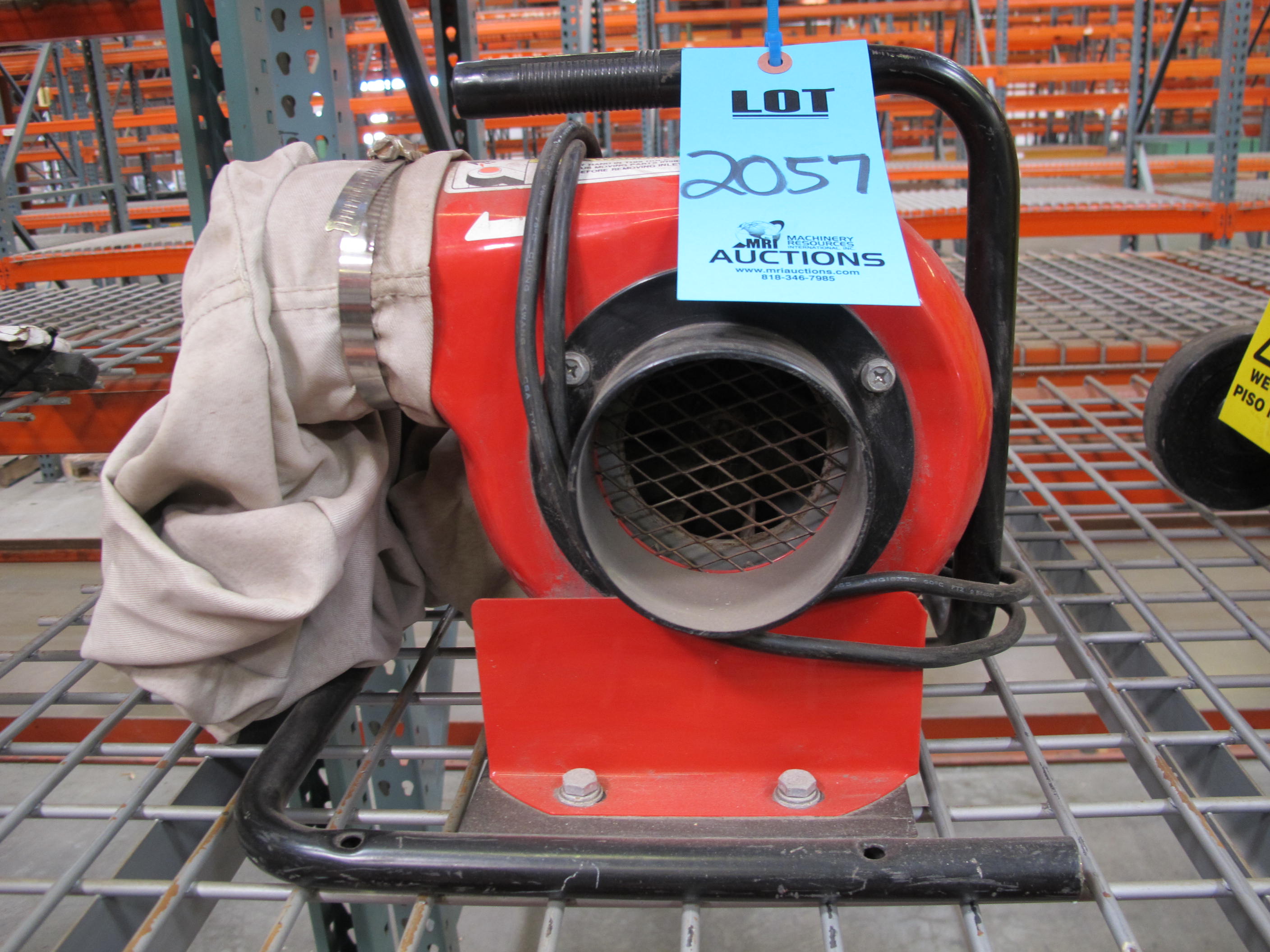 CENTRAL MACHINERY DUST COLLECTOR, MODEL NUMBER S-36853, 1 HP, 1 PHASE, 120 V-2057