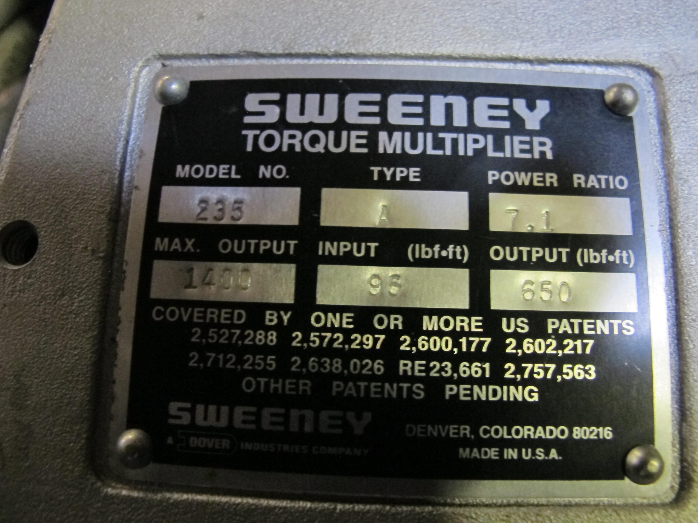 JOB BOX WITH CONTENTS TO INCLUDE: (2) SARGENT INDUSTRIES/SWEENEY DIVISION AIR MOTOR MODEL 2861-98, (1) SWEENEY TORQUE MULTIPLIER, MODEL NUMBER 235, RATIO 7:1, MAX OUTPUT 1400 LB/FT, MISC. PARTS-2144