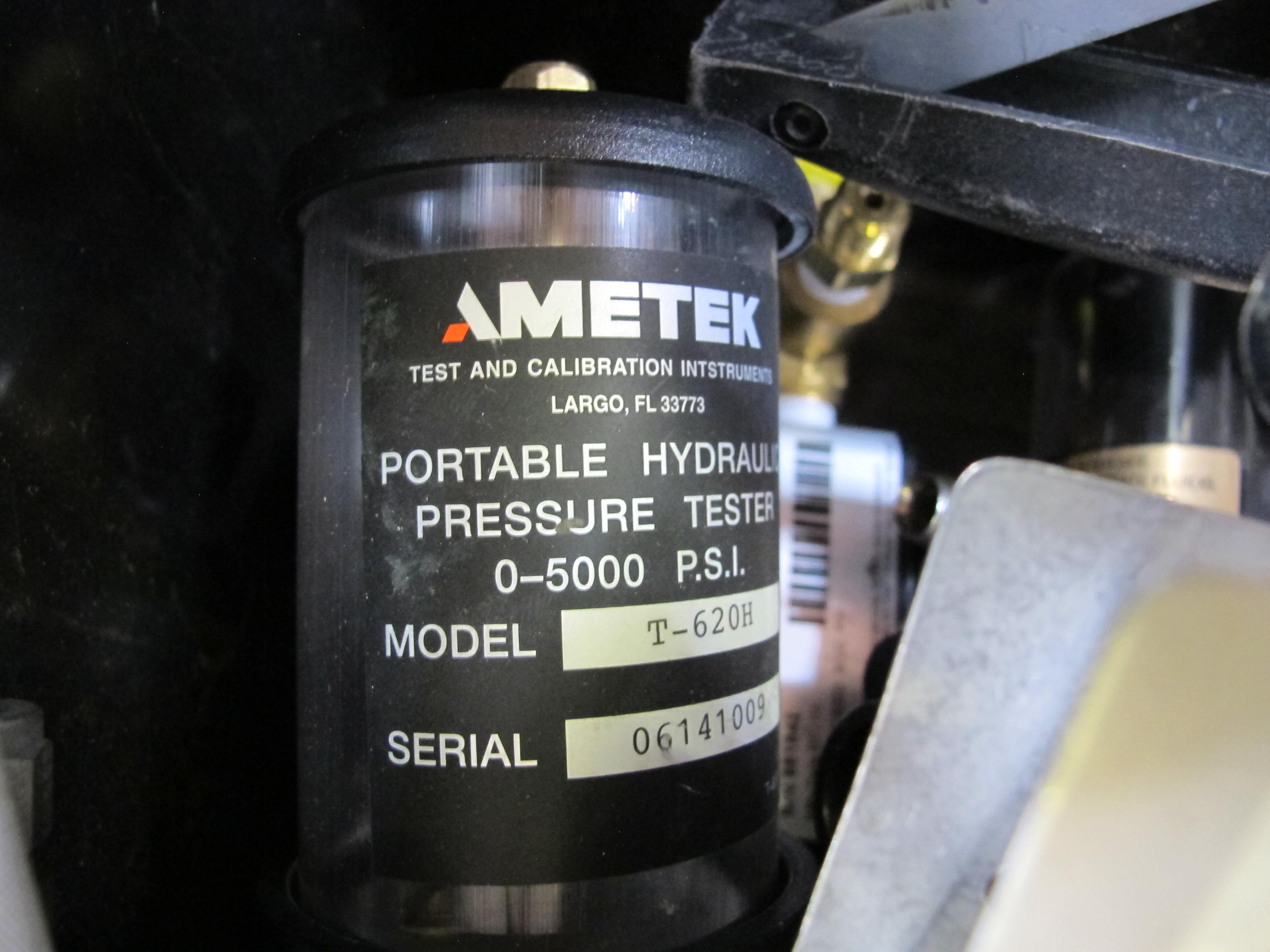 LOT TO INCLUDE AMETEK AND BEAMEX: MISC. HYDRAULIC HAND PUMPS AND CALIBRATION PUMPS-2166