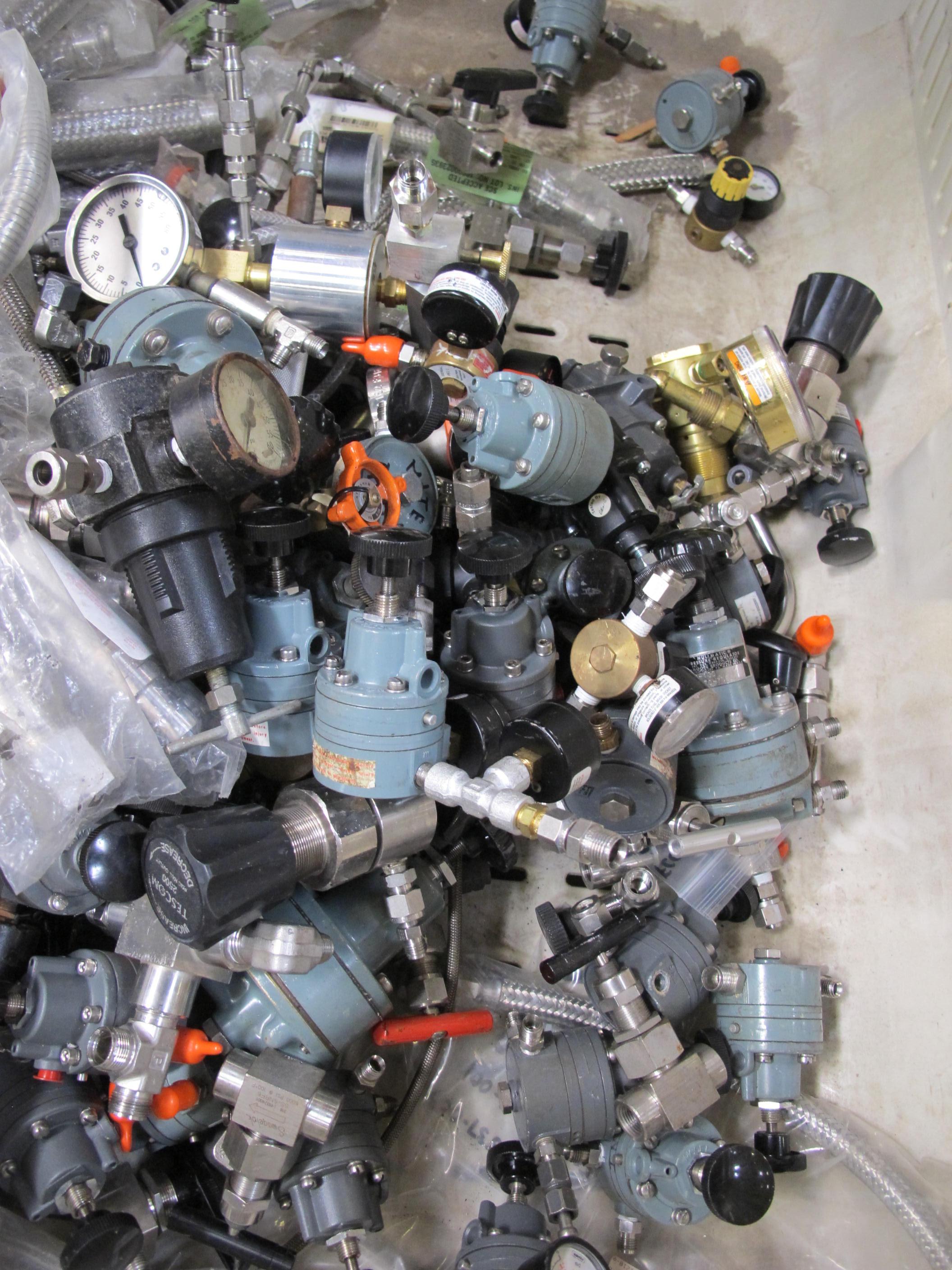 PALLETAINER LOT TO INCLUDE: LARGE QUANTITY OF SIEMENS, NULLMATIC, FAIRCHILD, TESCOM, EST, AND FISHER PRESSURE REGULATORS, GAUGES, AND FITTINGS,  SS BRAIDED FLEX PIPING-2169