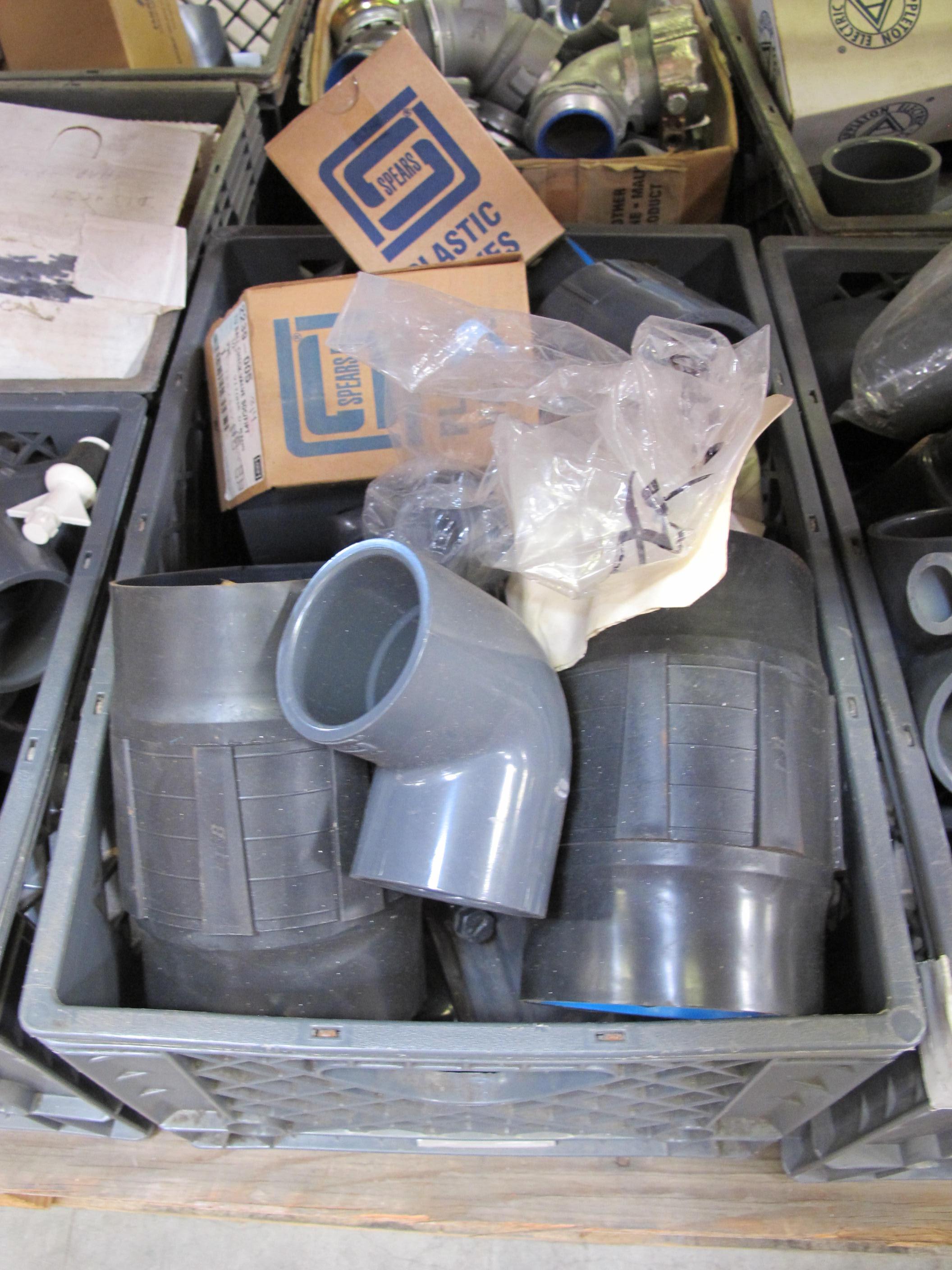 LOT TO INCLUDE: APPLETON CONDUIT CONNECTORS, ELECTRICAL ENCLOSURES, PLASTIC AND RUBBER FITTINGS-2176
