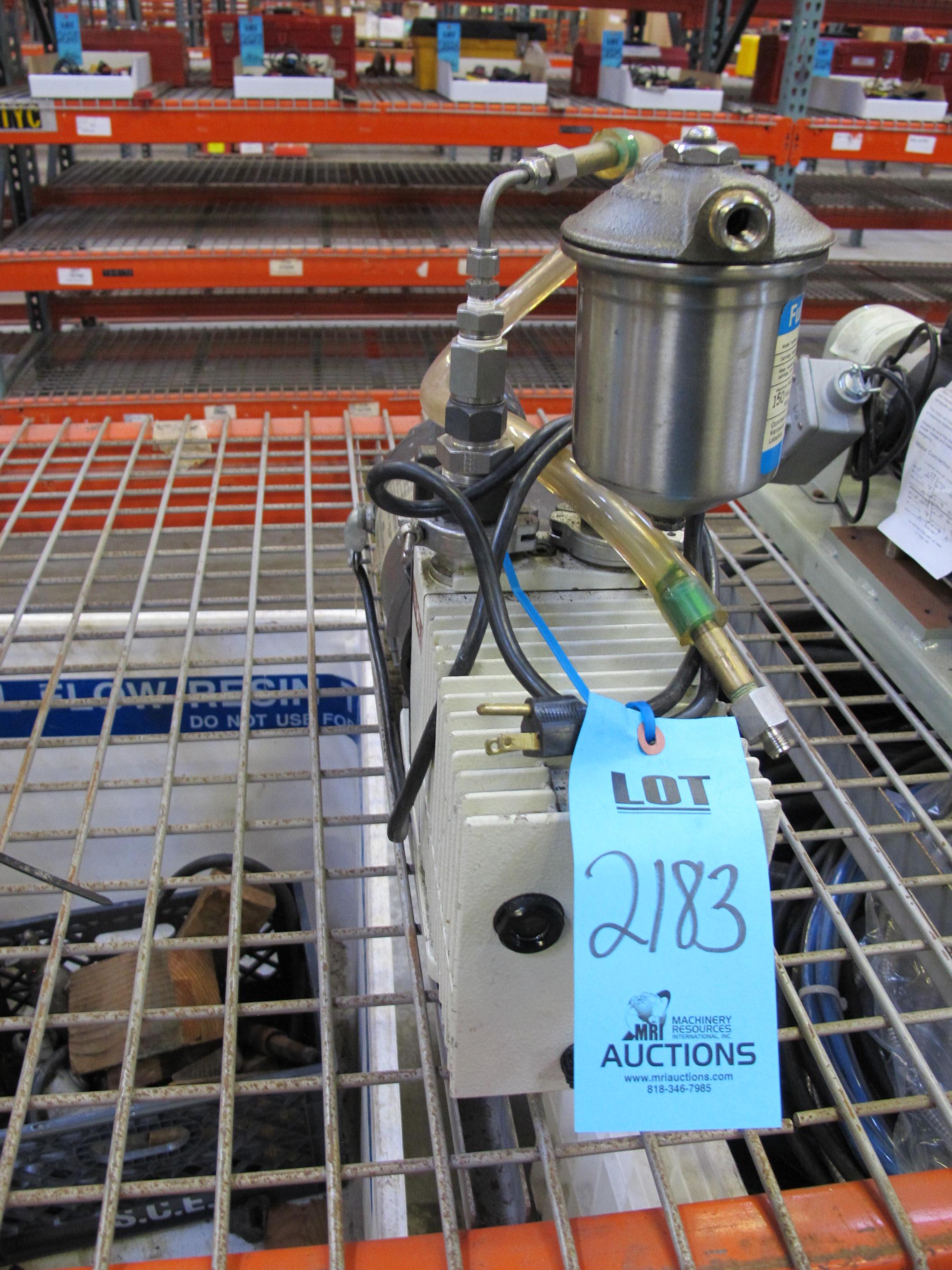 VARIAN SD-300 DUAL STAGE ROTARY VANE MECHANICAL VACUUM PUMP WITH FULFLO FILTER-2183