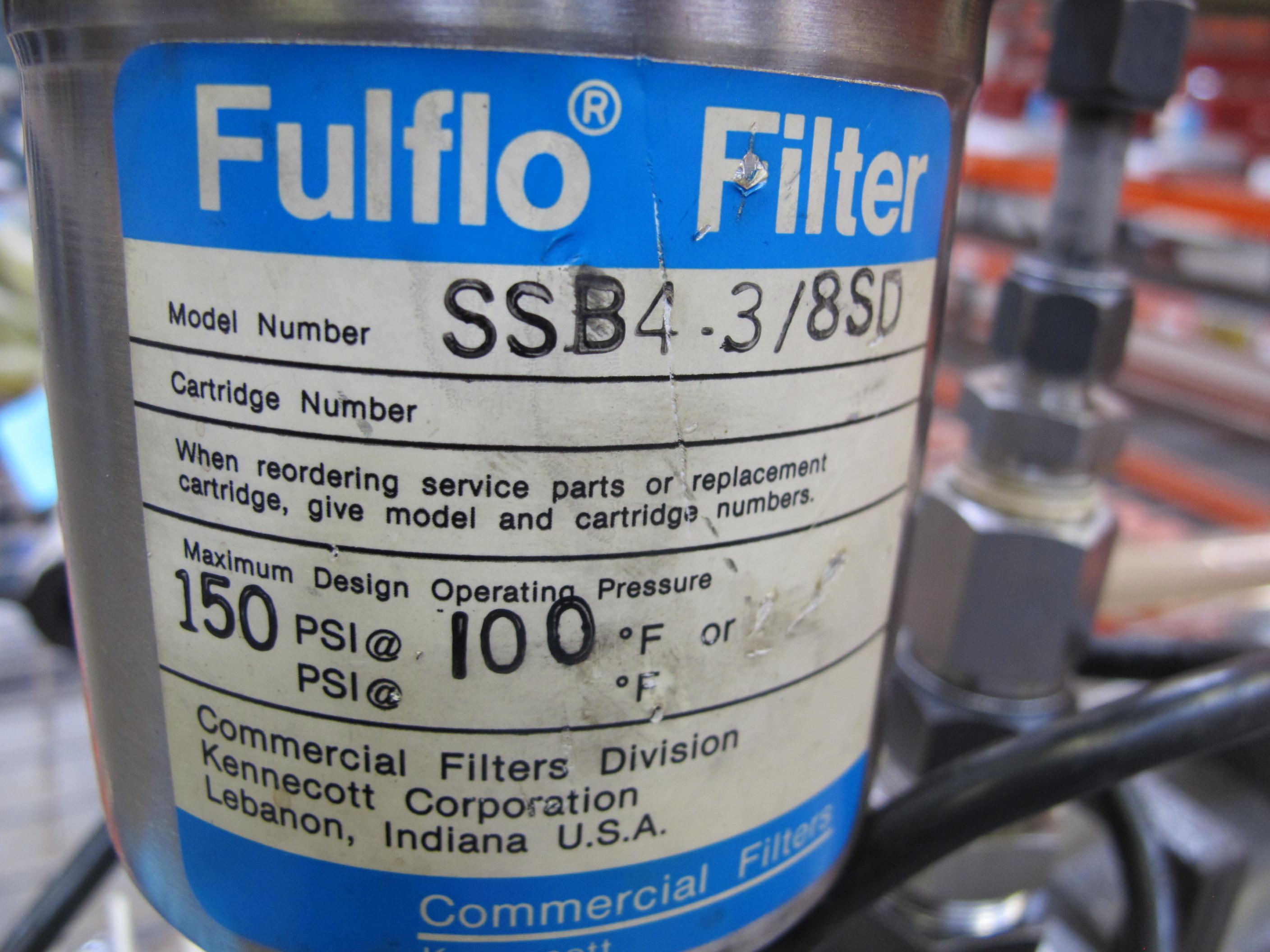 VARIAN SD-300 DUAL STAGE ROTARY VANE MECHANICAL VACUUM PUMP WITH FULFLO FILTER-2183