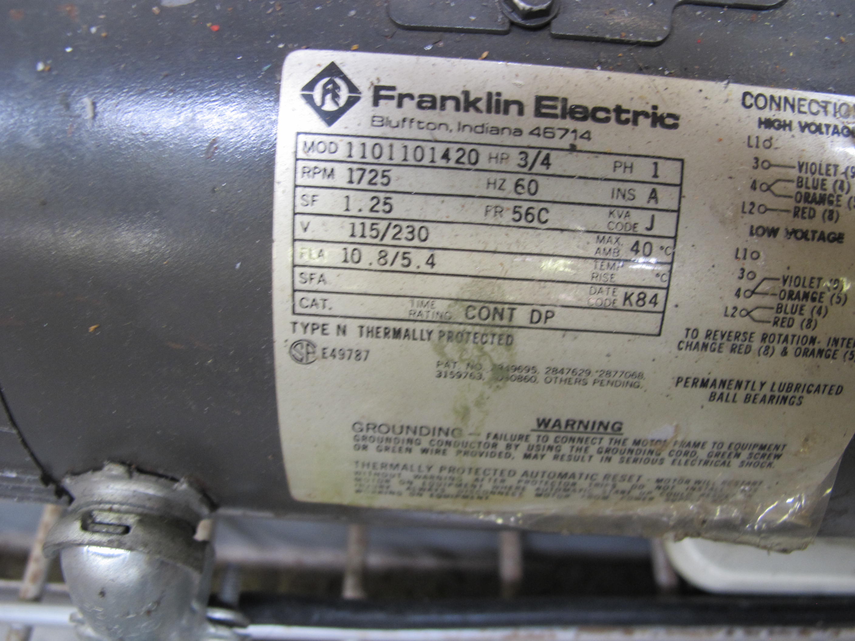 VARIAN SD-300 DUAL STAGE ROTARY VANE MECHANICAL VACUUM PUMP WITH FULFLO FILTER-2183