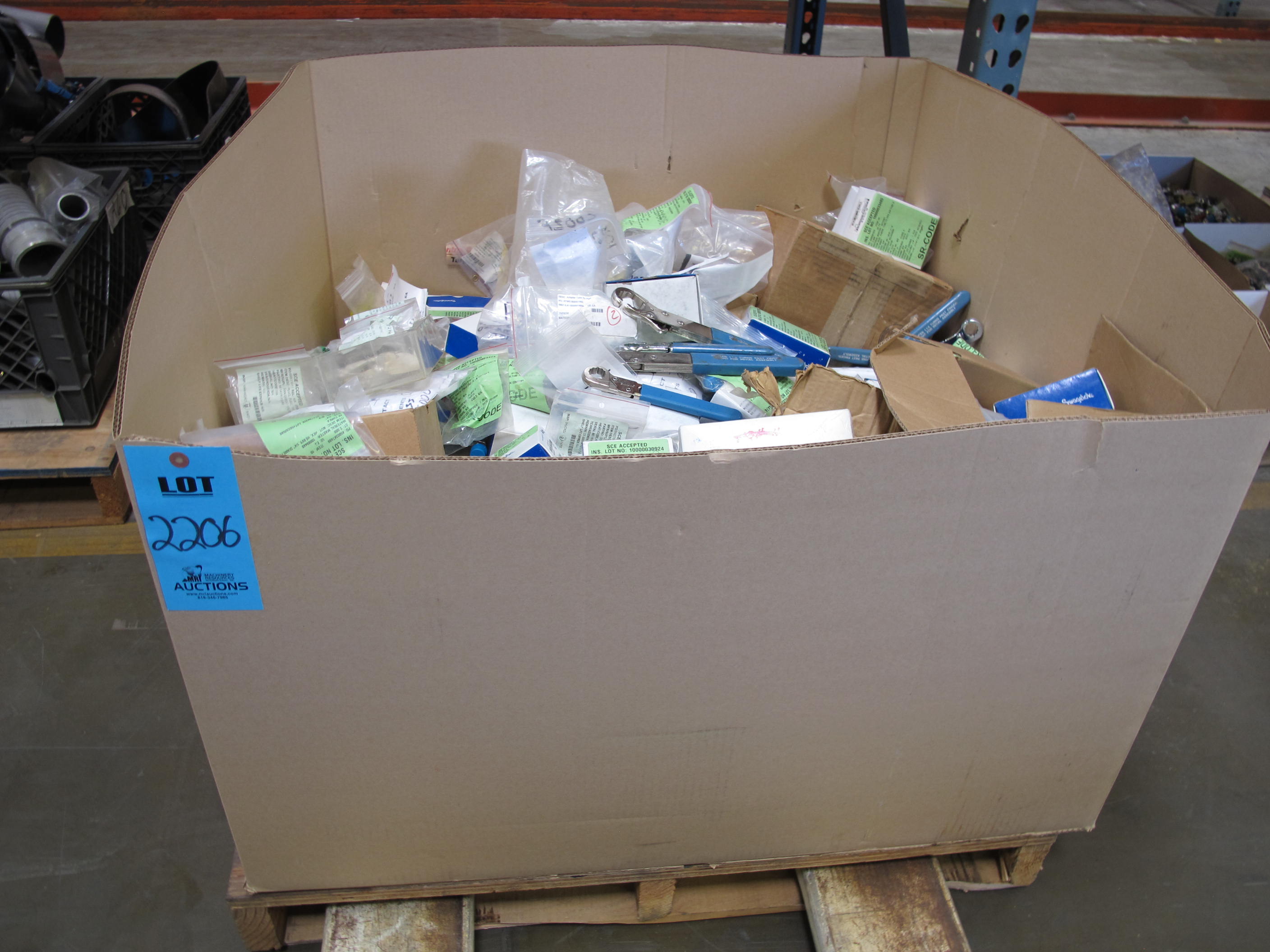 LOT TO INCLUDE SWAGELOK, PARKER, AND WHITEY: LARGE QUANTITY OF TUBE PLUGS, FITTINGS, CONNECTORS, SWAGELOK WRENCHES, ELBOWS, ADAPTERS-2206