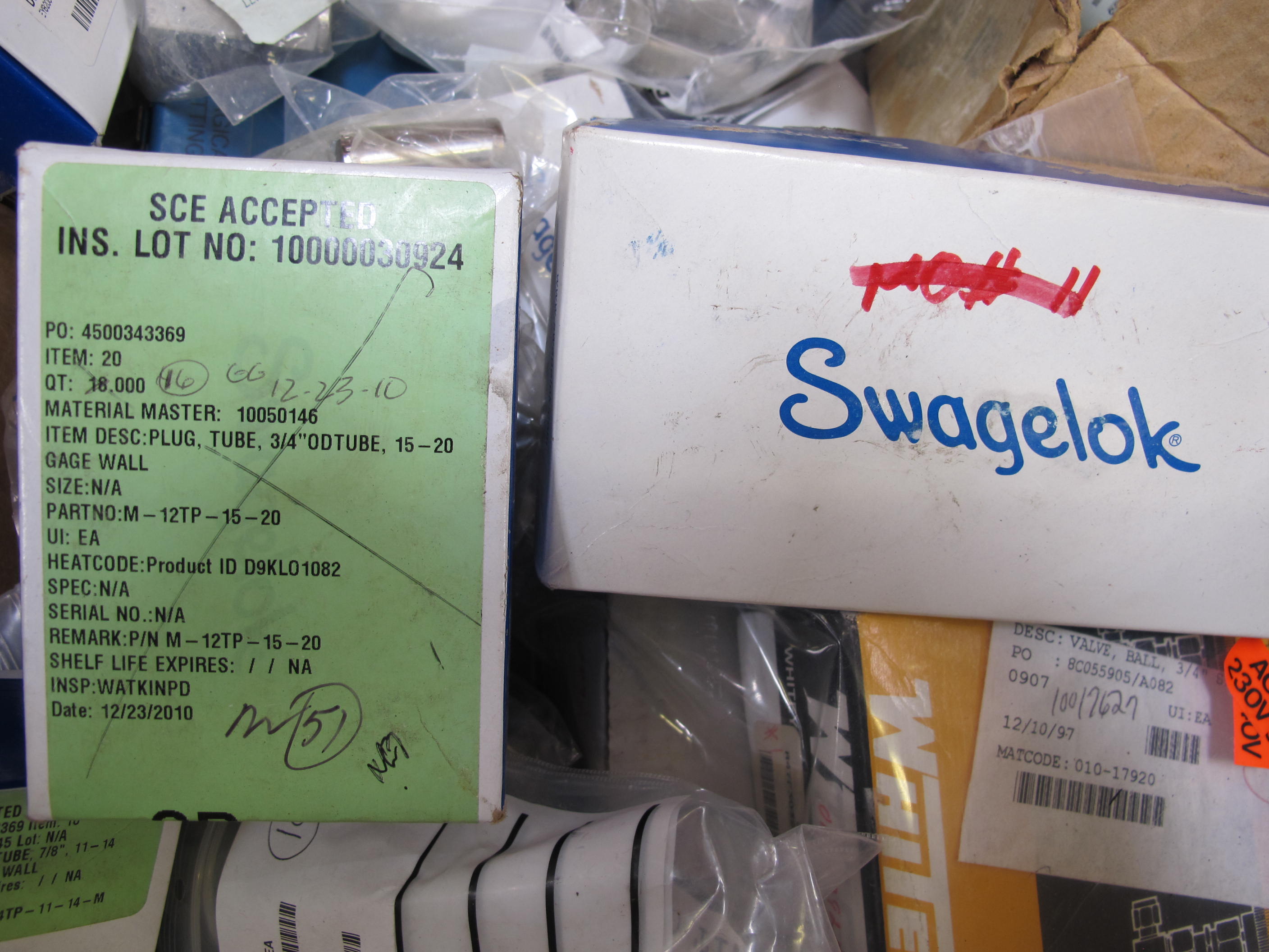 LOT TO INCLUDE SWAGELOK, PARKER, AND WHITEY: LARGE QUANTITY OF TUBE PLUGS, FITTINGS, CONNECTORS, SWAGELOK WRENCHES, ELBOWS, ADAPTERS-2206