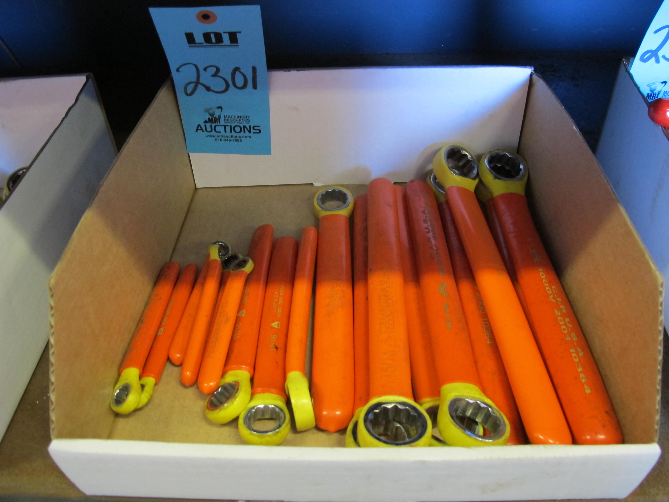 CEMENTEX INSULATED  CLOSED END WRENCH SET, 3/8"-1"-2301