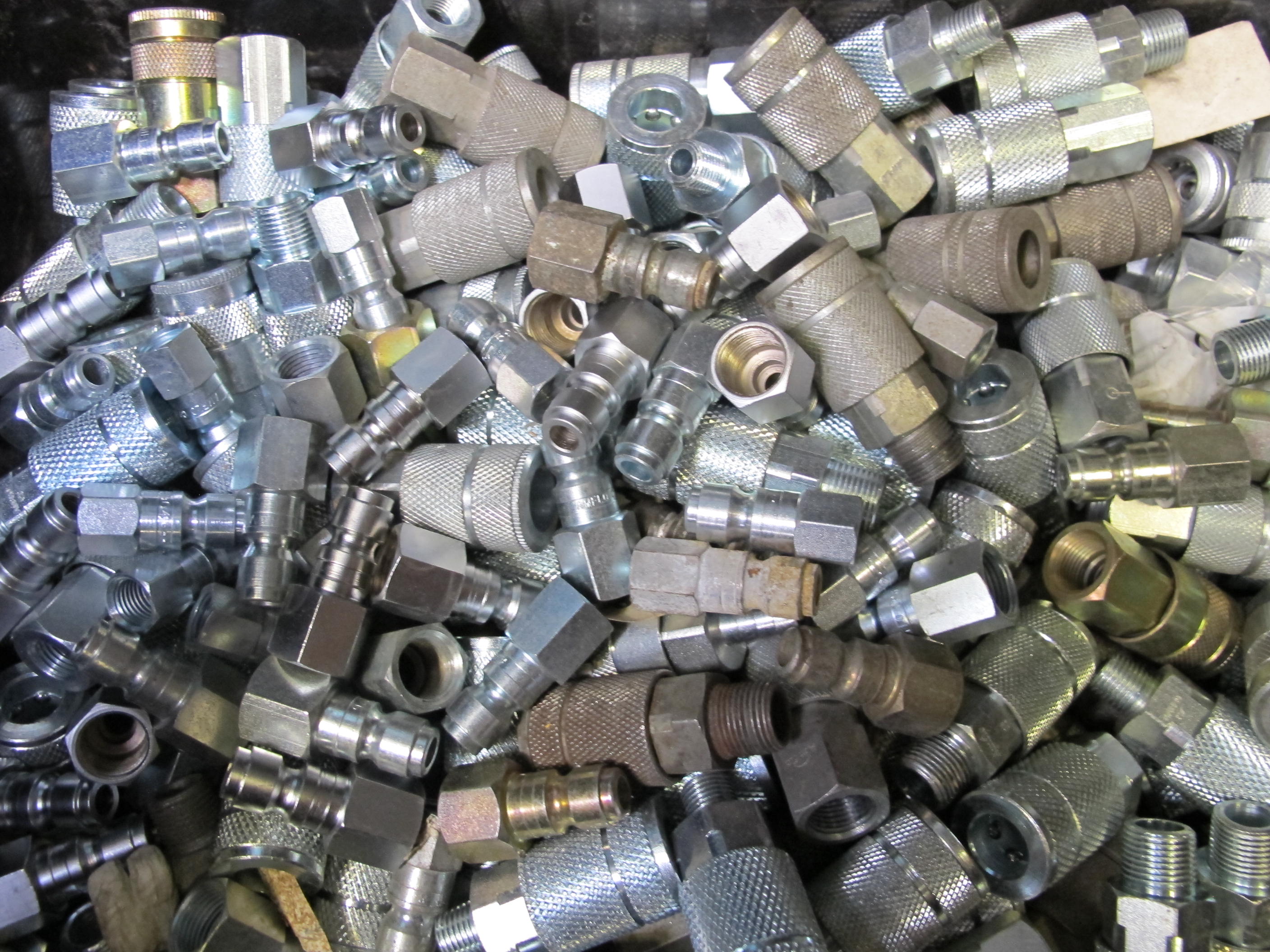 MISC. PNEUMATIC QUICK CONNECT FITTINGS-2501