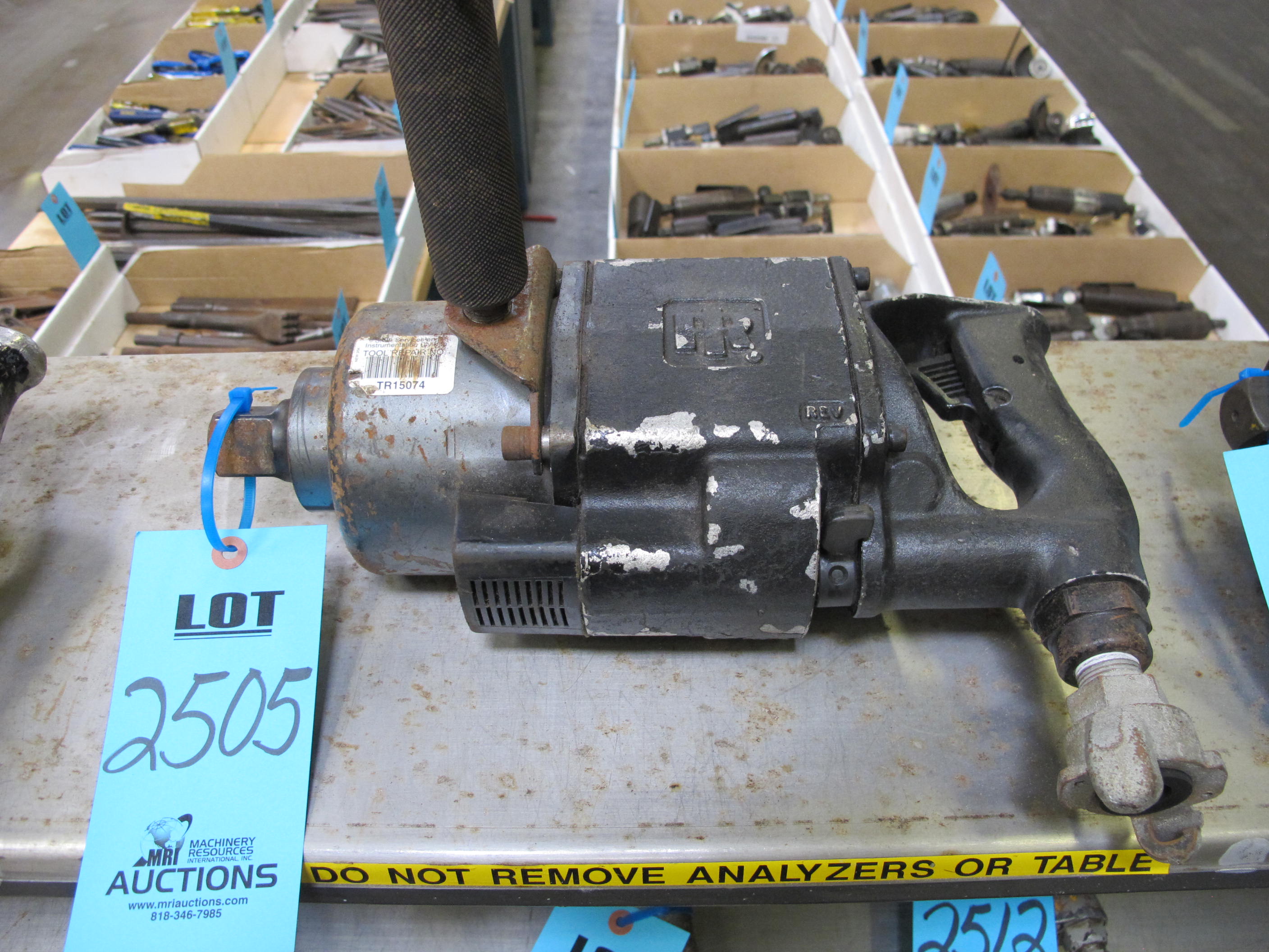 INGERSOLL RAND PNEUMATIC IMPACT DRIVER, MODEL NUMBER 2940, 1"-2505