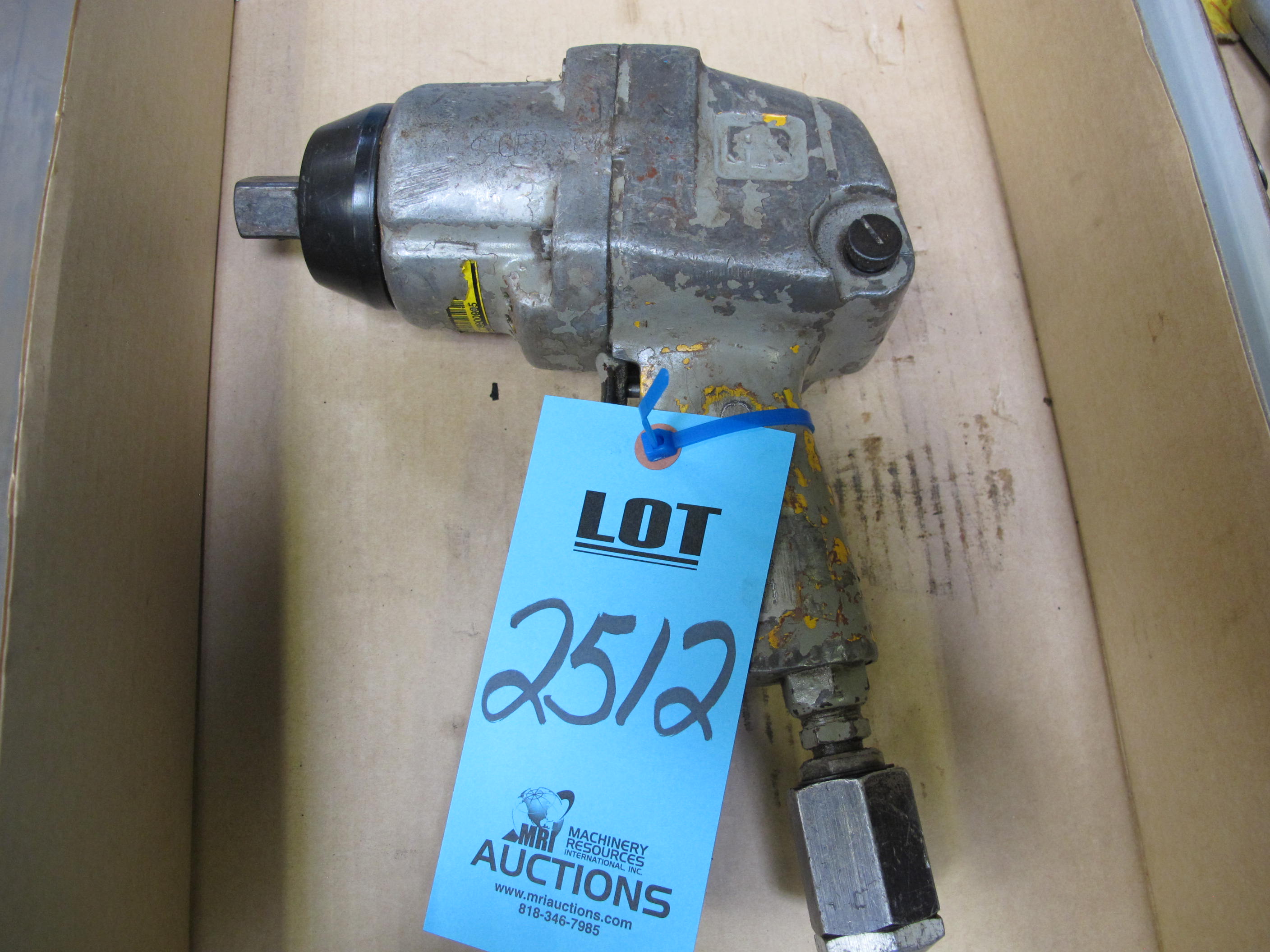 INGERSOLL RAND PNEUMATIC IMPACT DRIVER, 3/4"-2512