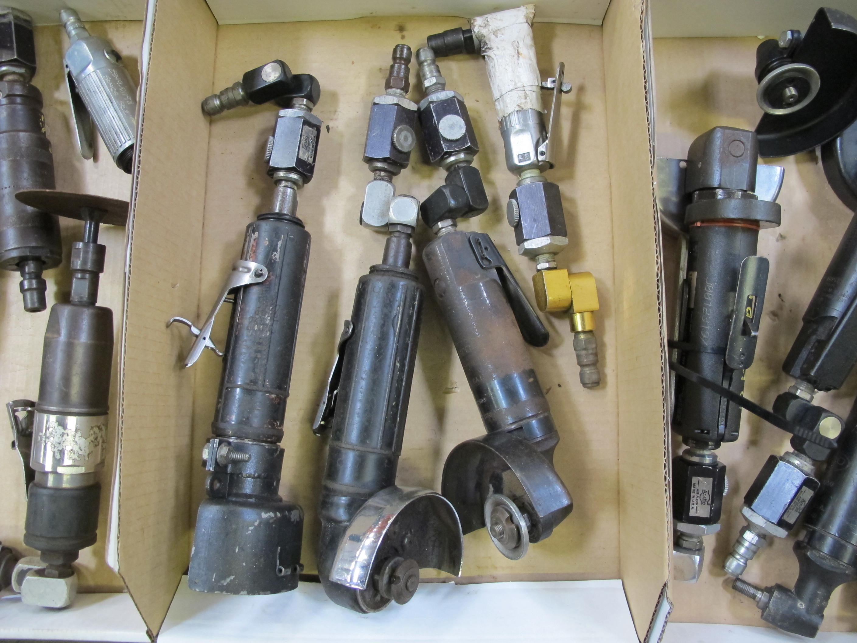 LOT TO INCLUDE: (3) ANGLED PNEUMATIC DIE GRINDERS, (1) STRAIGHT DIE GRINDER-2535