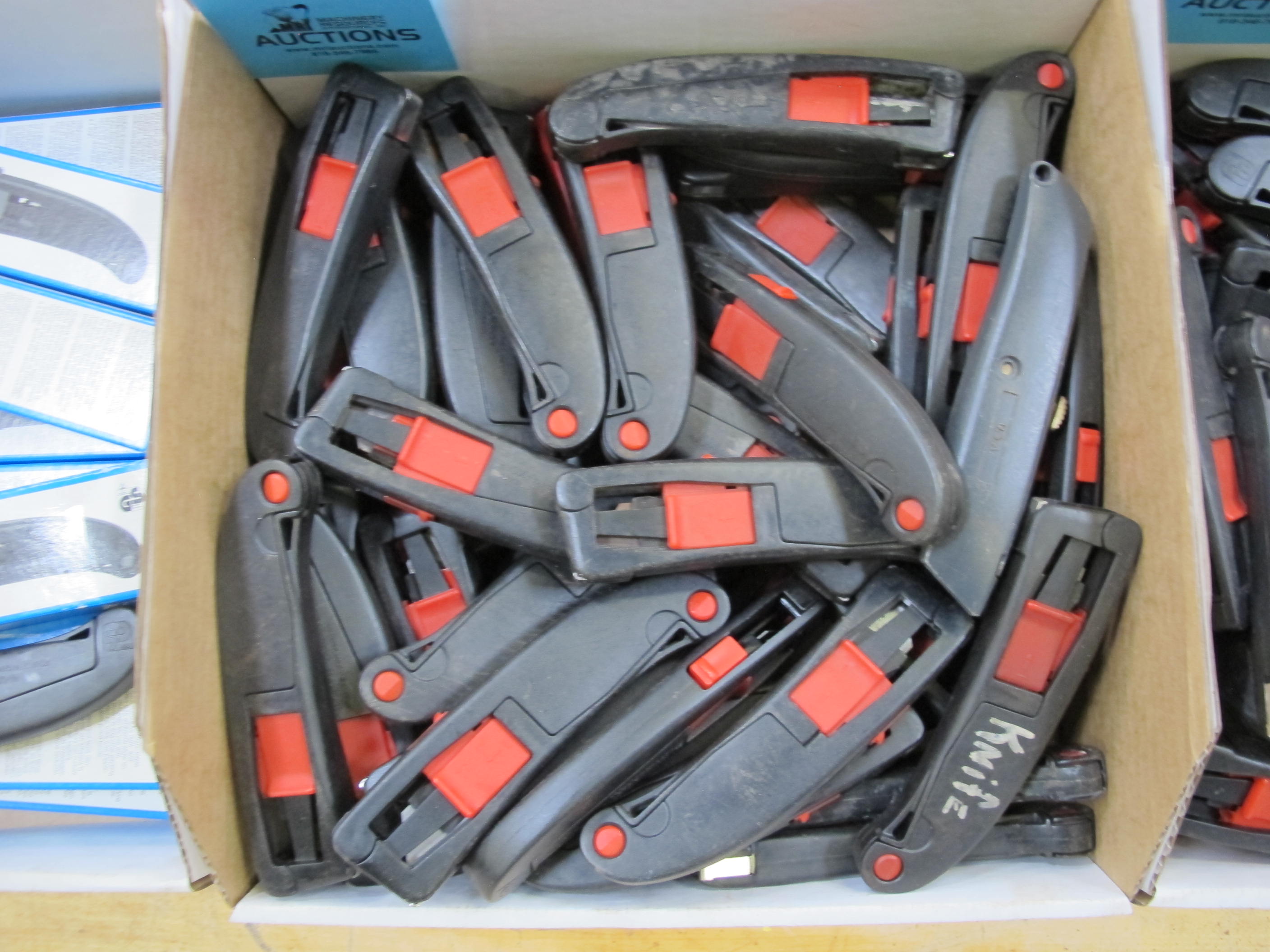 MORTOR MAXISAFE BOX CUTTERS, MODEL NUMBER 101-806-2566