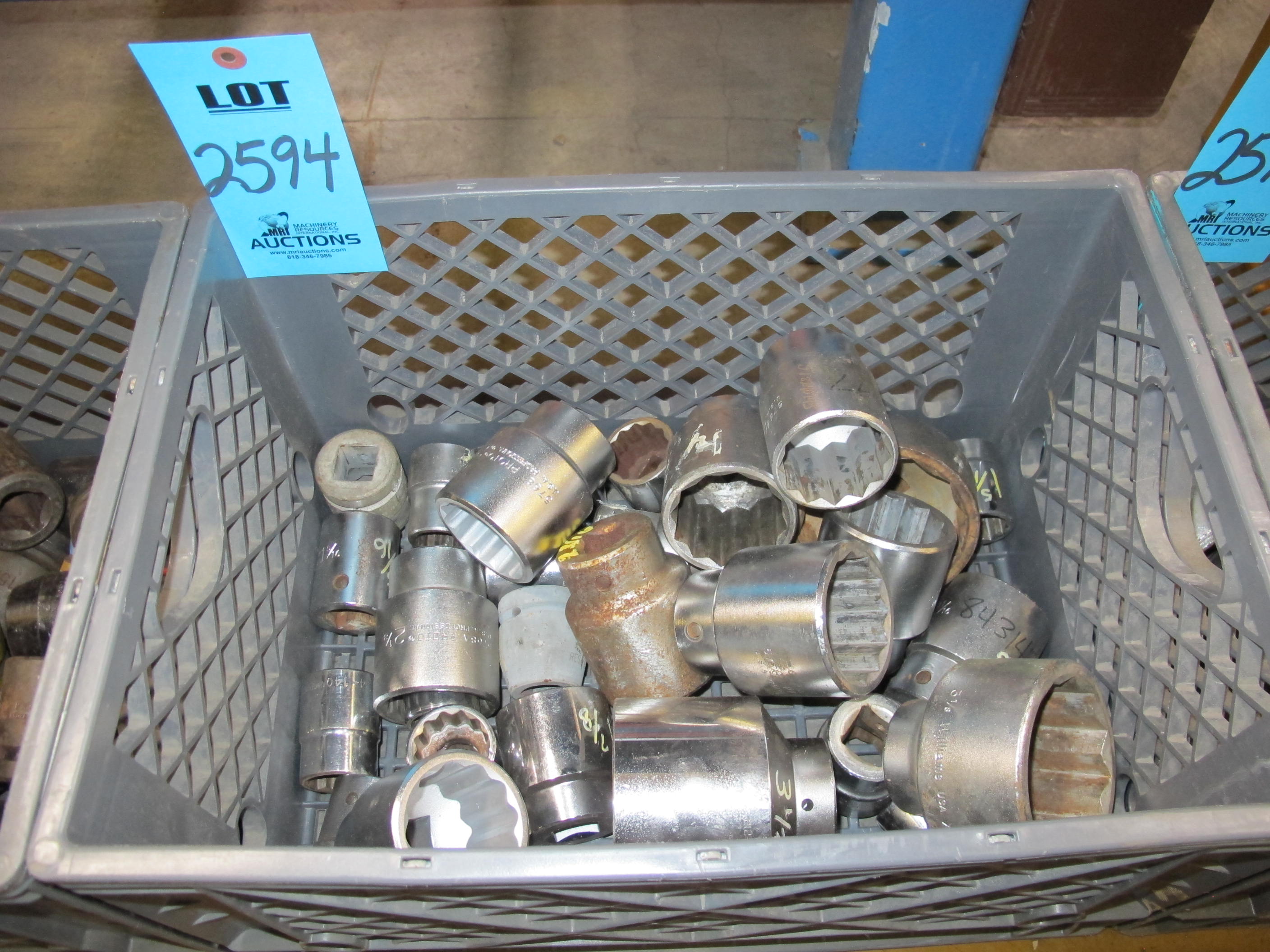 LARGE QUANTITY MISC. SOCKETS-2594
