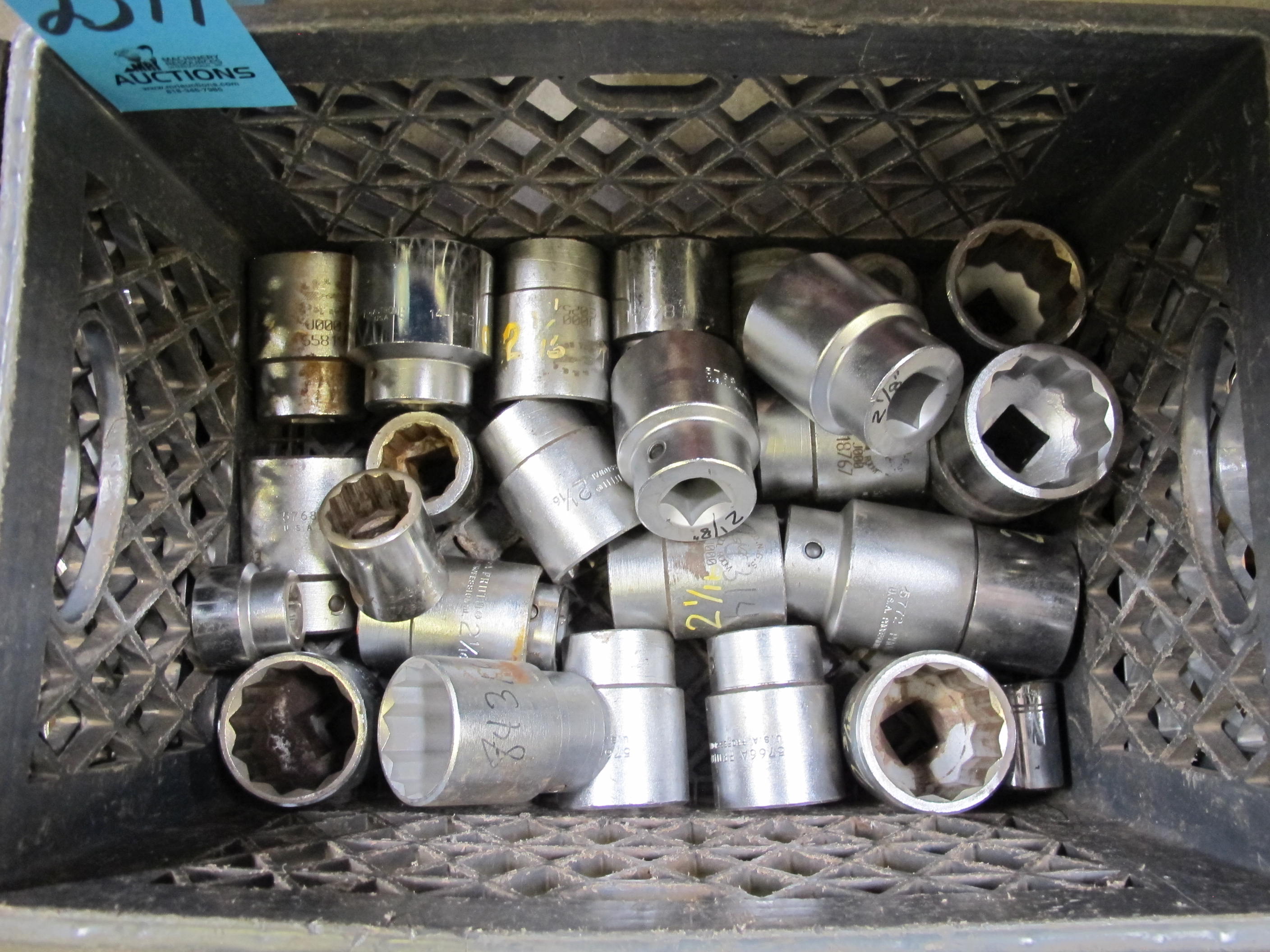 LARGE QUANTITY MISC. SOCKETS-2597
