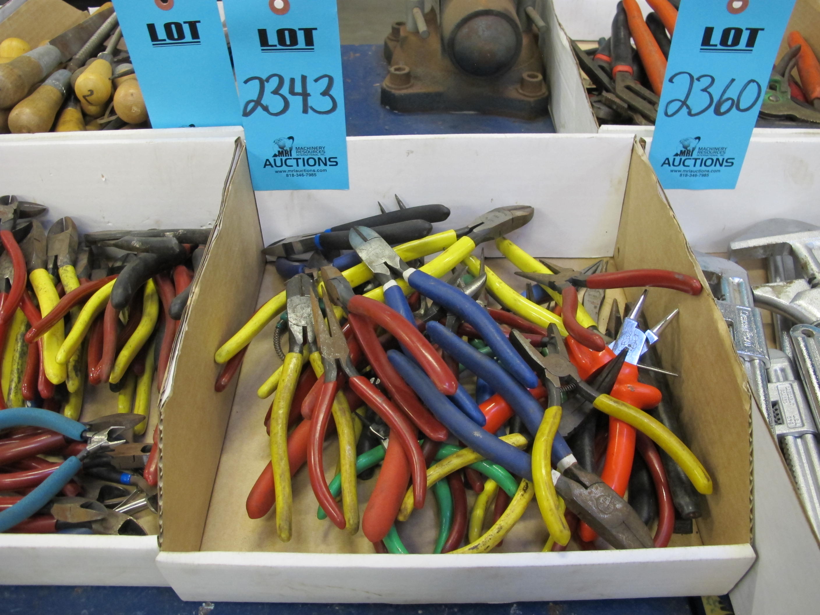 LOT TO INCLUDE: MISC. DYKES AND DIAGONAL CUTTERS-2343