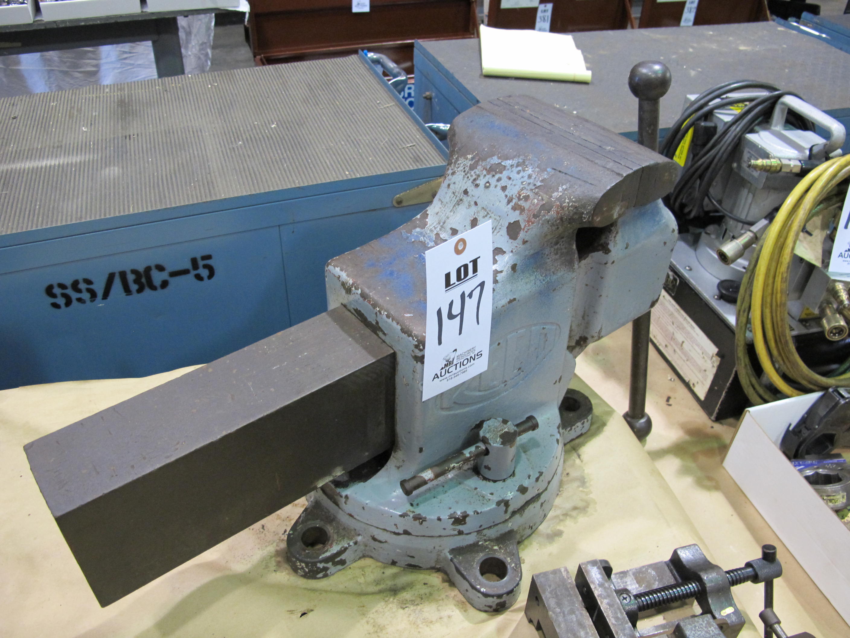 REED MODEL 108 BENCH VISE (T-10) LOADING & HANDLING FEE $10-147