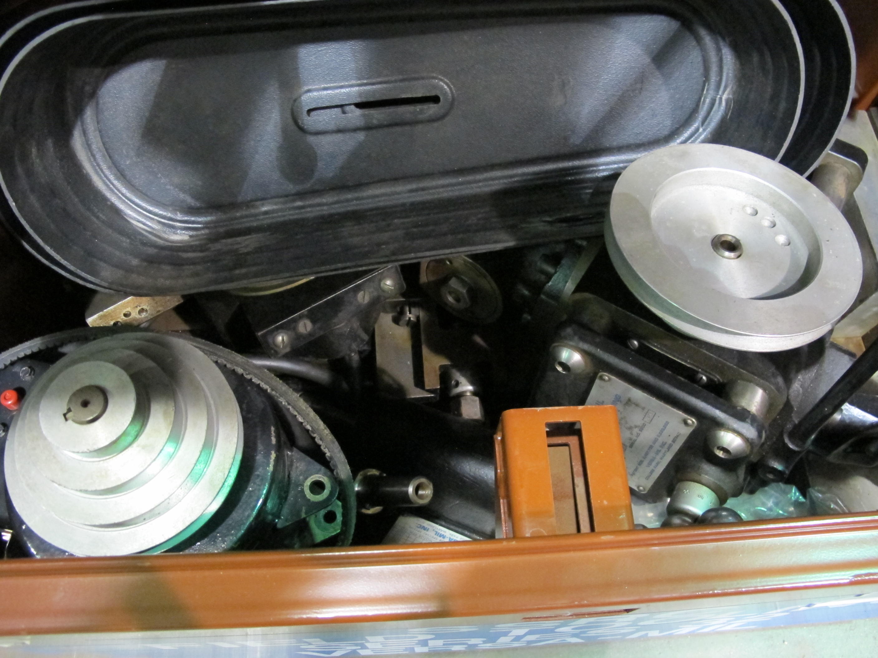 VERSAMIL SERIES 31 MILL MACHINE (T-10) LOADING & HANDLING FEE $50-188