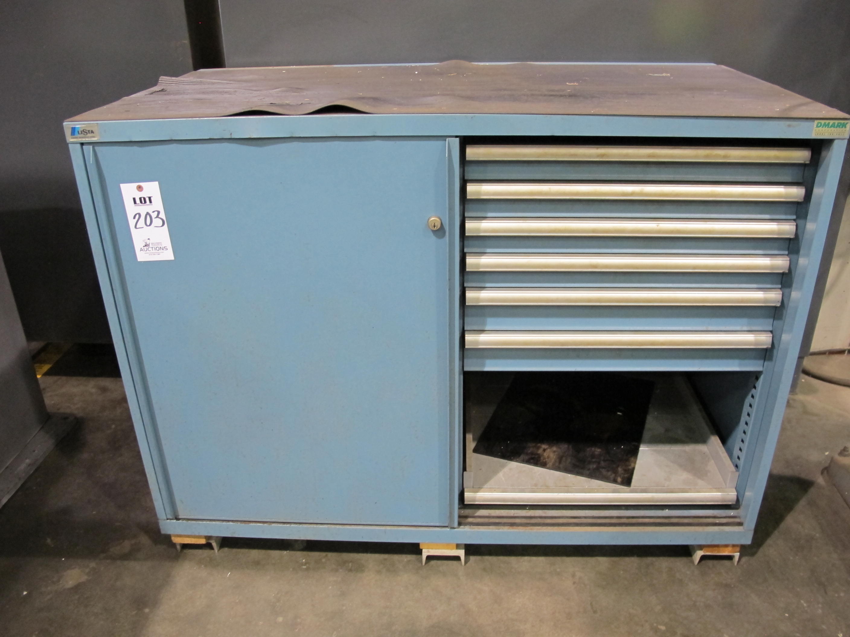 LISTA 2-DOOR TOOL CABINET (T-10) LOADING & HANDLING FEE $25-203