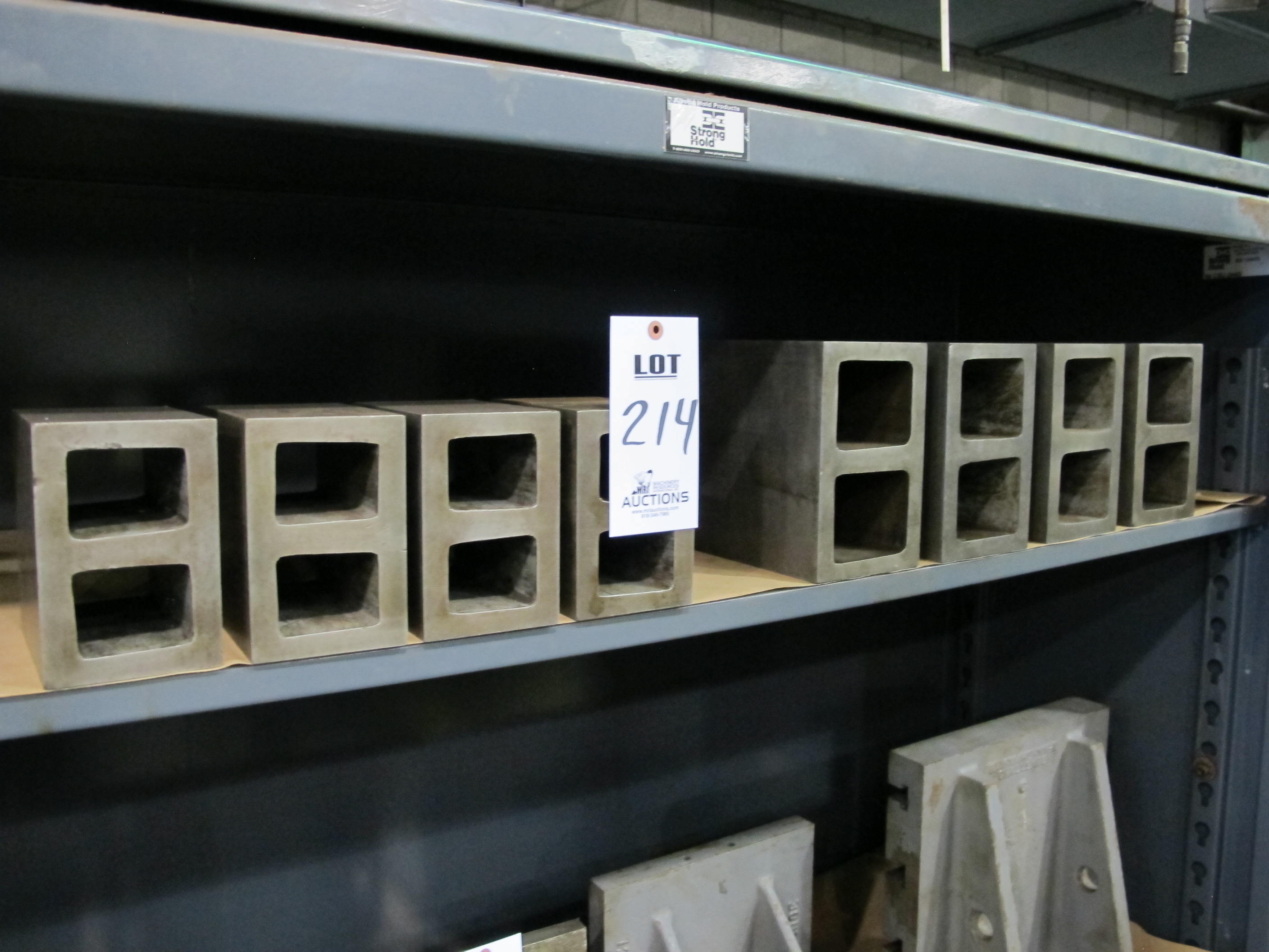 LOT ASST'D SQUARE BLOCKS (T-10) LOADING & HANDLING FEE $25-214